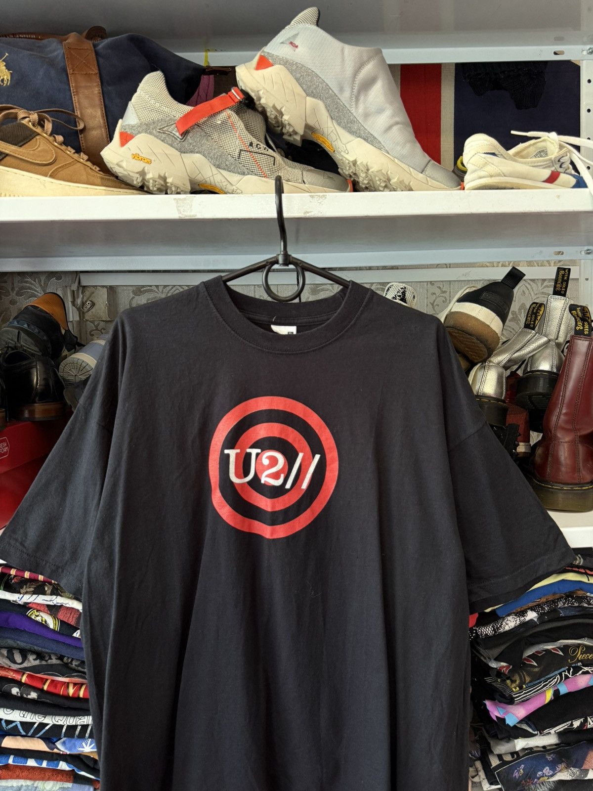 Band Tees Vintage 2005 U2 How To Dismantle An Atomic Bomb Faded Tee Size US XL / EU 56 / 4 - 3 Thumbnail