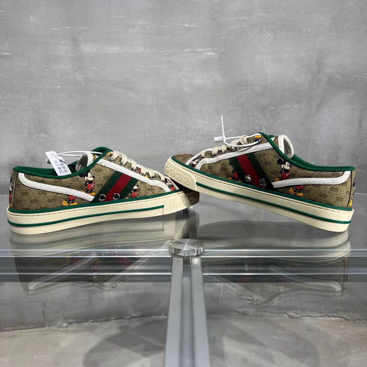 Gucci Disney x GUCCI Tennis 1977 GG Logo Sneakers Wmns 36 Size US 5.5 / IT 35.5 - 4 Thumbnail