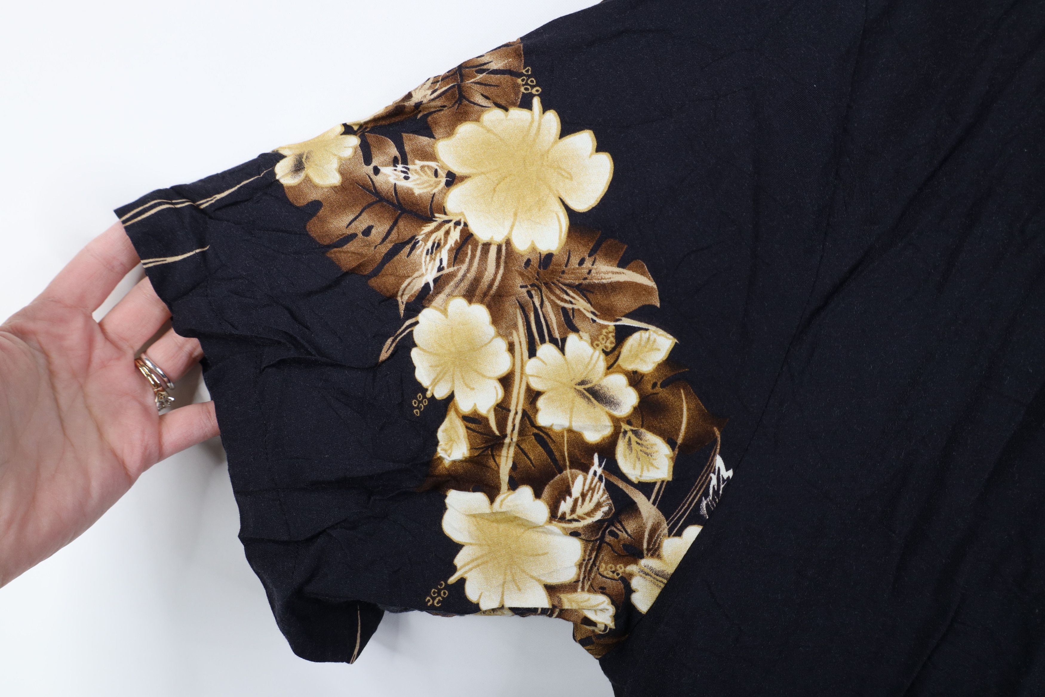 Vintage Vintage 90s Streetwear Flower Hawaiian Button Shirt USA Size US XXL / EU 58 / 5 - 6 Thumbnail