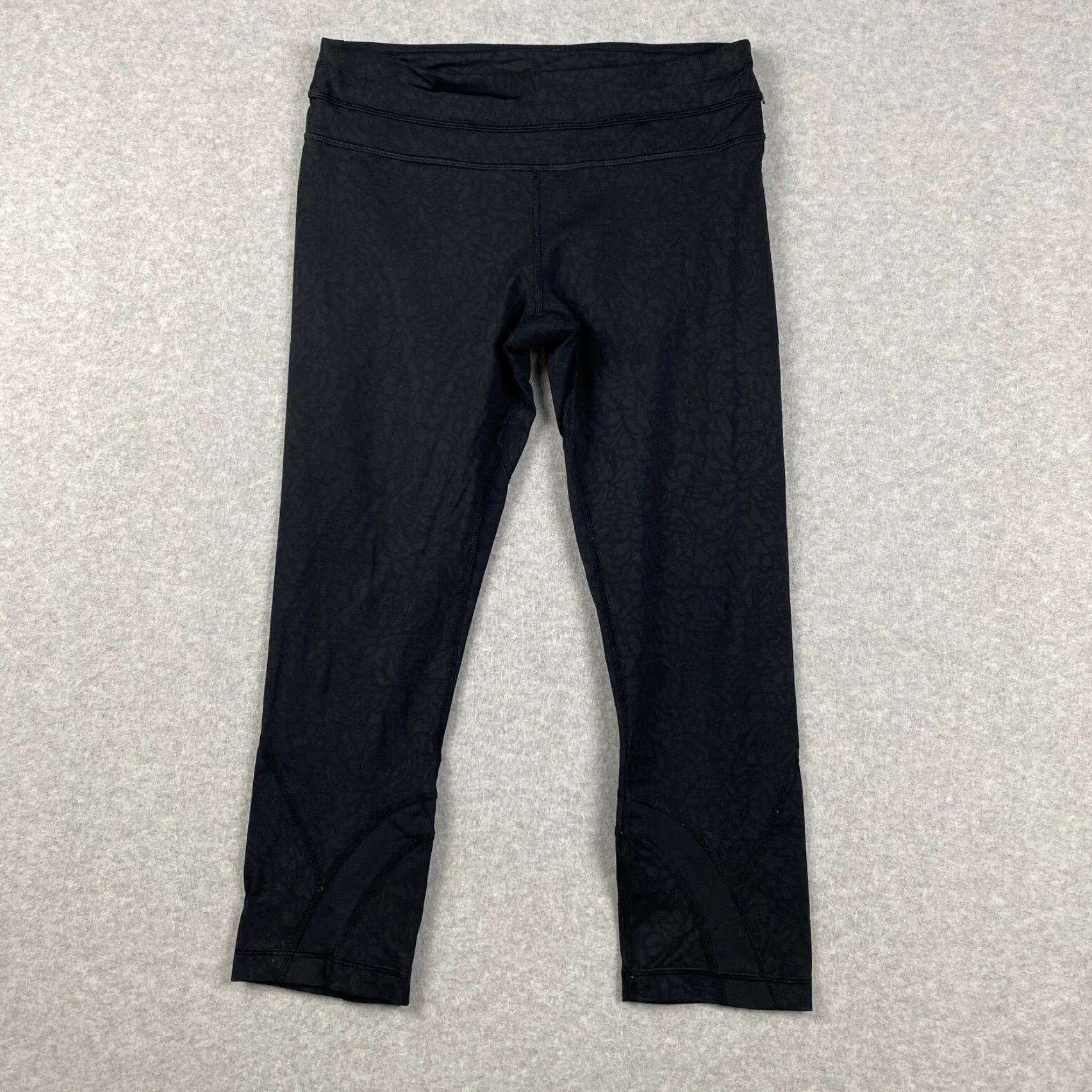 Lululemon Lululemon Leggings Womens 6 Black Floral Cropped Zip Pocket Mid Rise Yoga Gym Running Athleisure Size 28" / US 6 / IT 42 - 2 Thumbnail