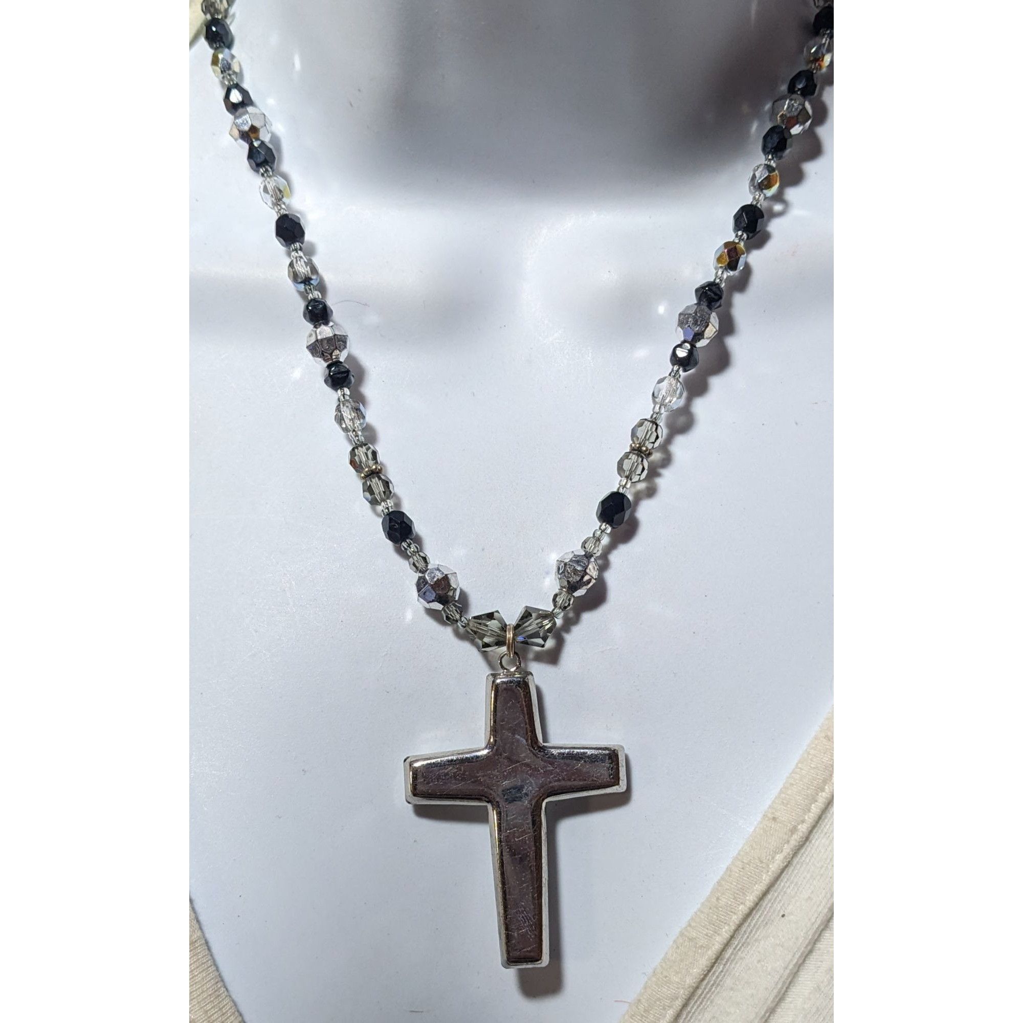 Other Silver Tone And Black Glass And Metal Beaded Cross Necklace Size ONE SIZE - 6 Thumbnail