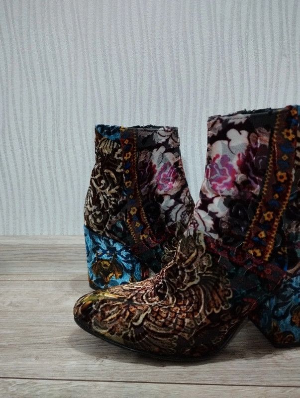 Other Strategia Italy luxury Italian ankle boots size 39 Size US 9 / IT 39 - 2 Thumbnail
