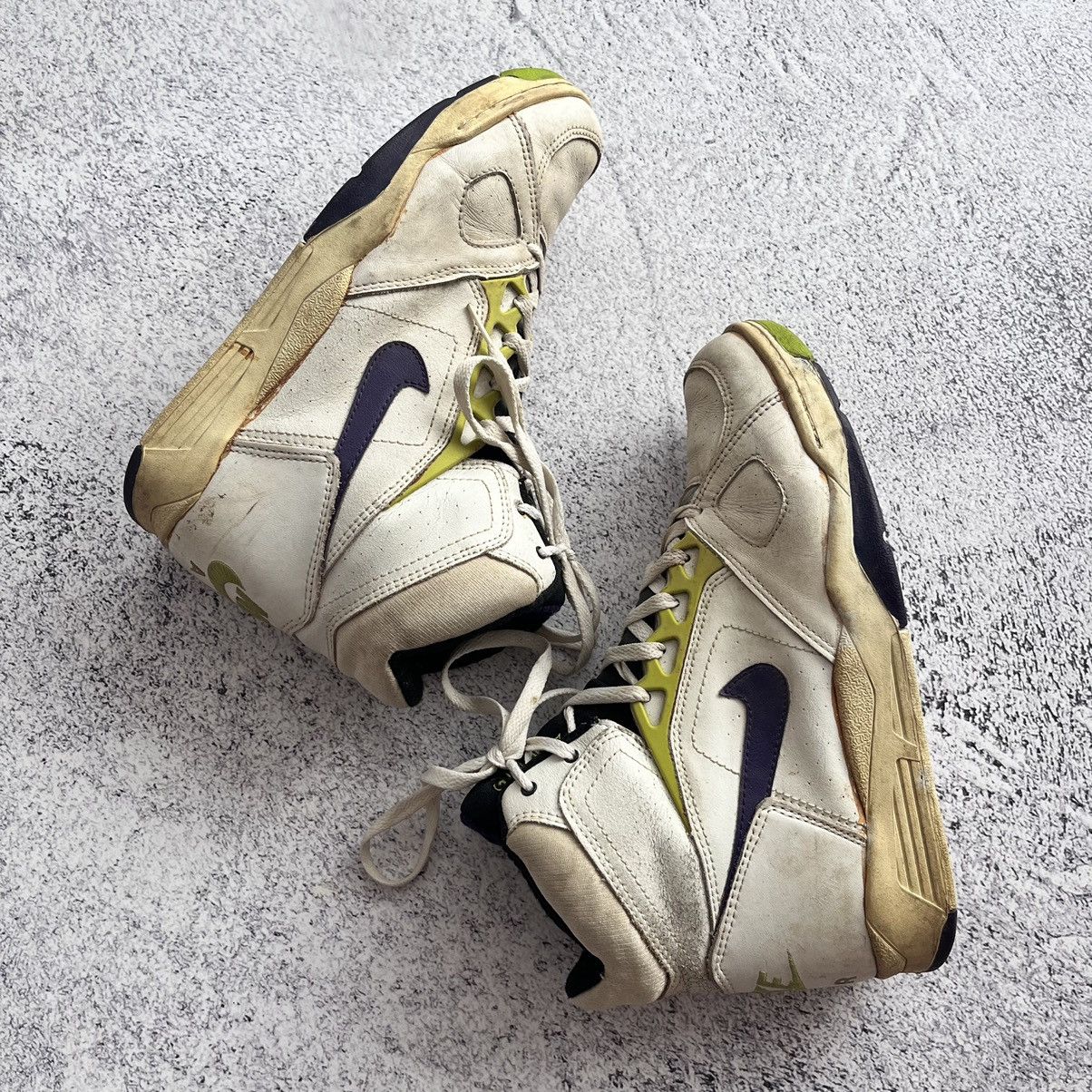 Nike × Vintage Vintage Nike Sabre Air Flight Sneakers 1991 Size 9.5 Size US 9.5 / EU 42-43 - 2 Thumbnail