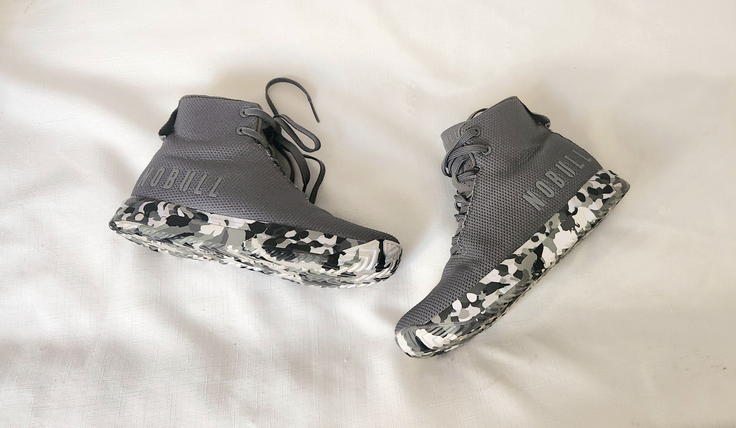 Other Nobull Adult Unisex Women's SZ 7 Men's 5.5 High Top Size US 5.5 / EU 38 - 3 Thumbnail