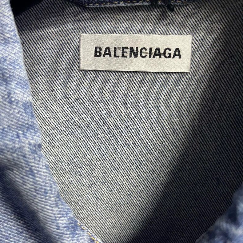Balenciaga Balenciaga Balenciaga Denim Jacket with Pocket and Rhinest Size US M / EU 48-50 / 2 - 3 Thumbnail