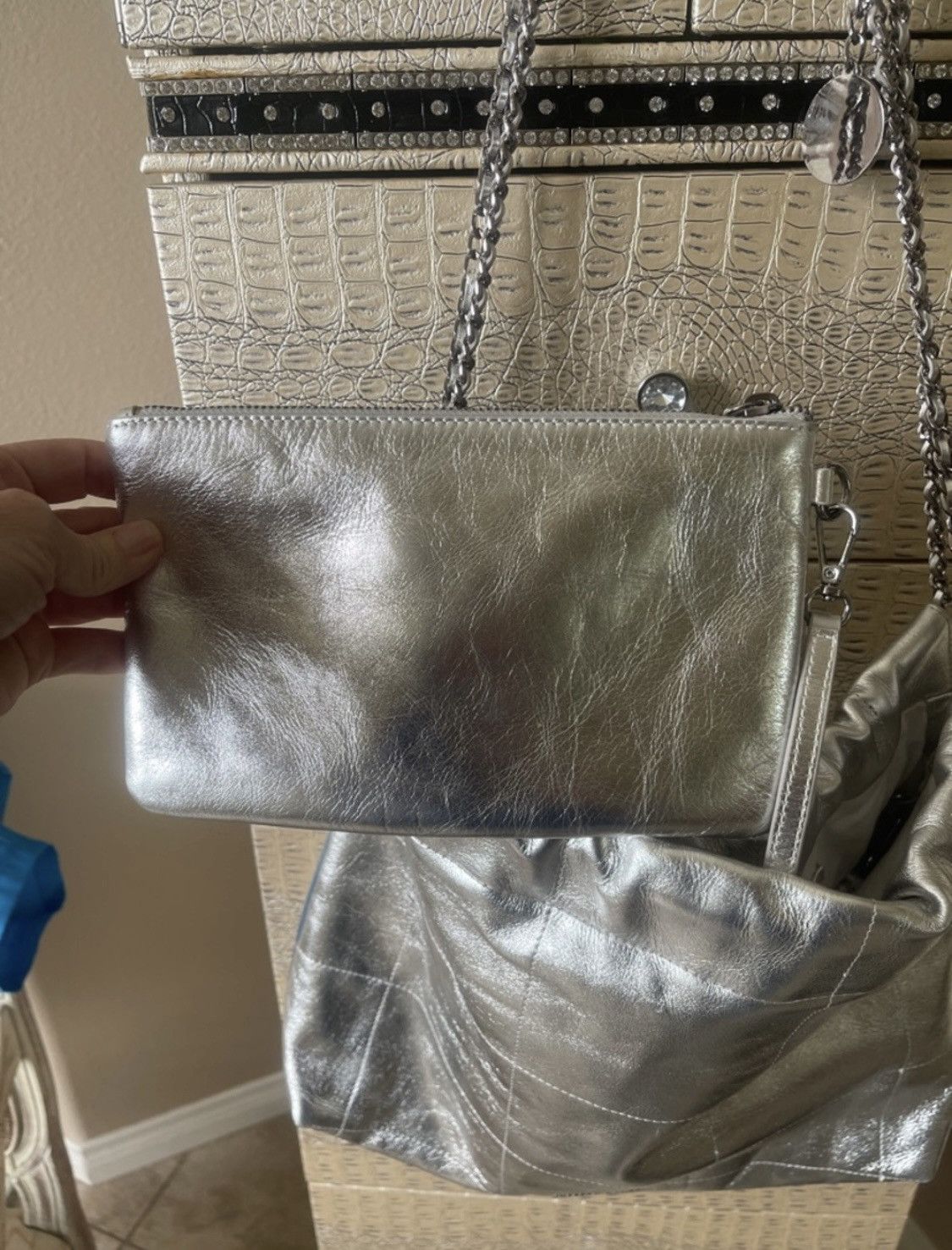 Other Walter Baker Metallic Silver Shoulder Bag with Chain Strap Size ONE SIZE - 3 Thumbnail