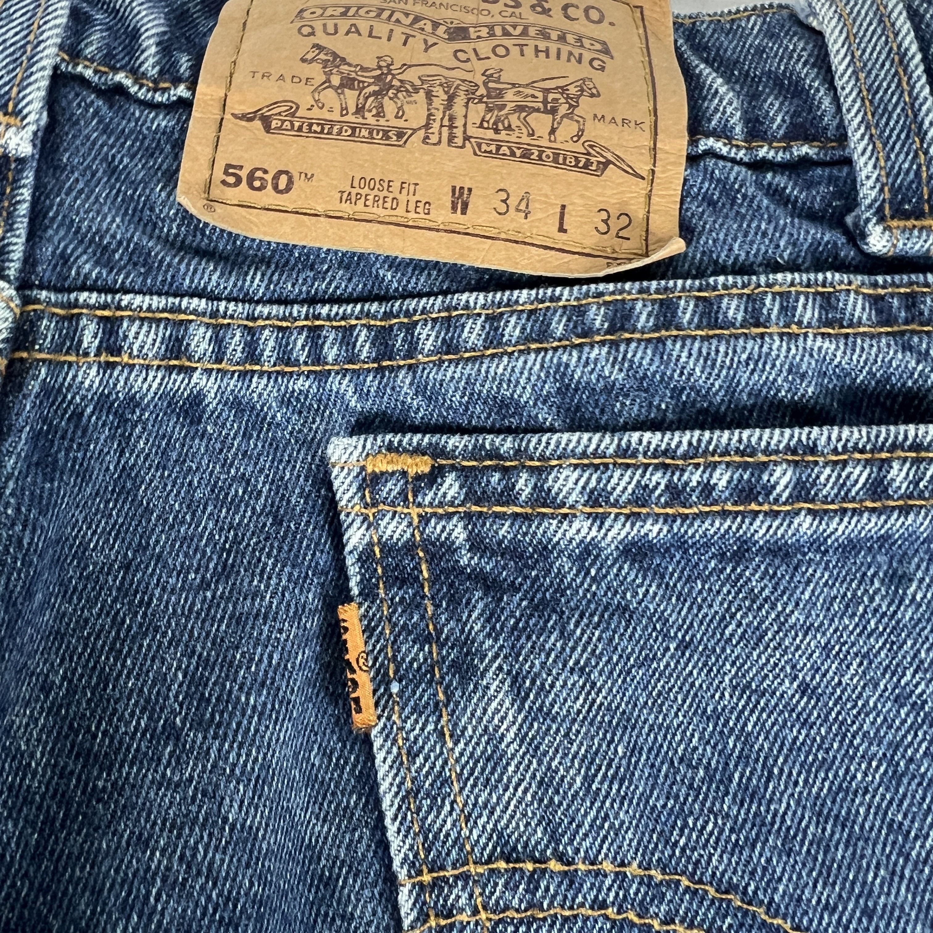 Levi's × Vintage VTG 90s Levi's Jean 560 Loose Taper Blue Denim Orange Tab Size US 33 - 13 Thumbnail
