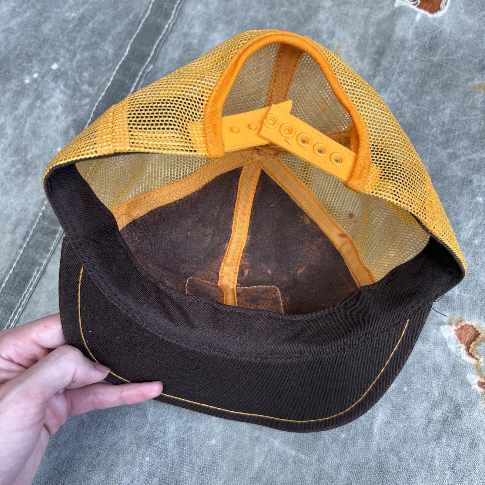 Vintage Vintage 90s Gold Dairy Patch Scrambled Eggs Trucker Snap Hat Size ONE SIZE - 3 Thumbnail