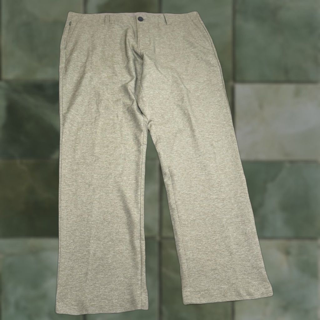 Tommy Bahama Tommy Bahama Pants Flat Front On Par IslandZone® 35 X 30 Green Regular Men's 29.5" Inseam Chino Size US 35 - 1 Thumbnail