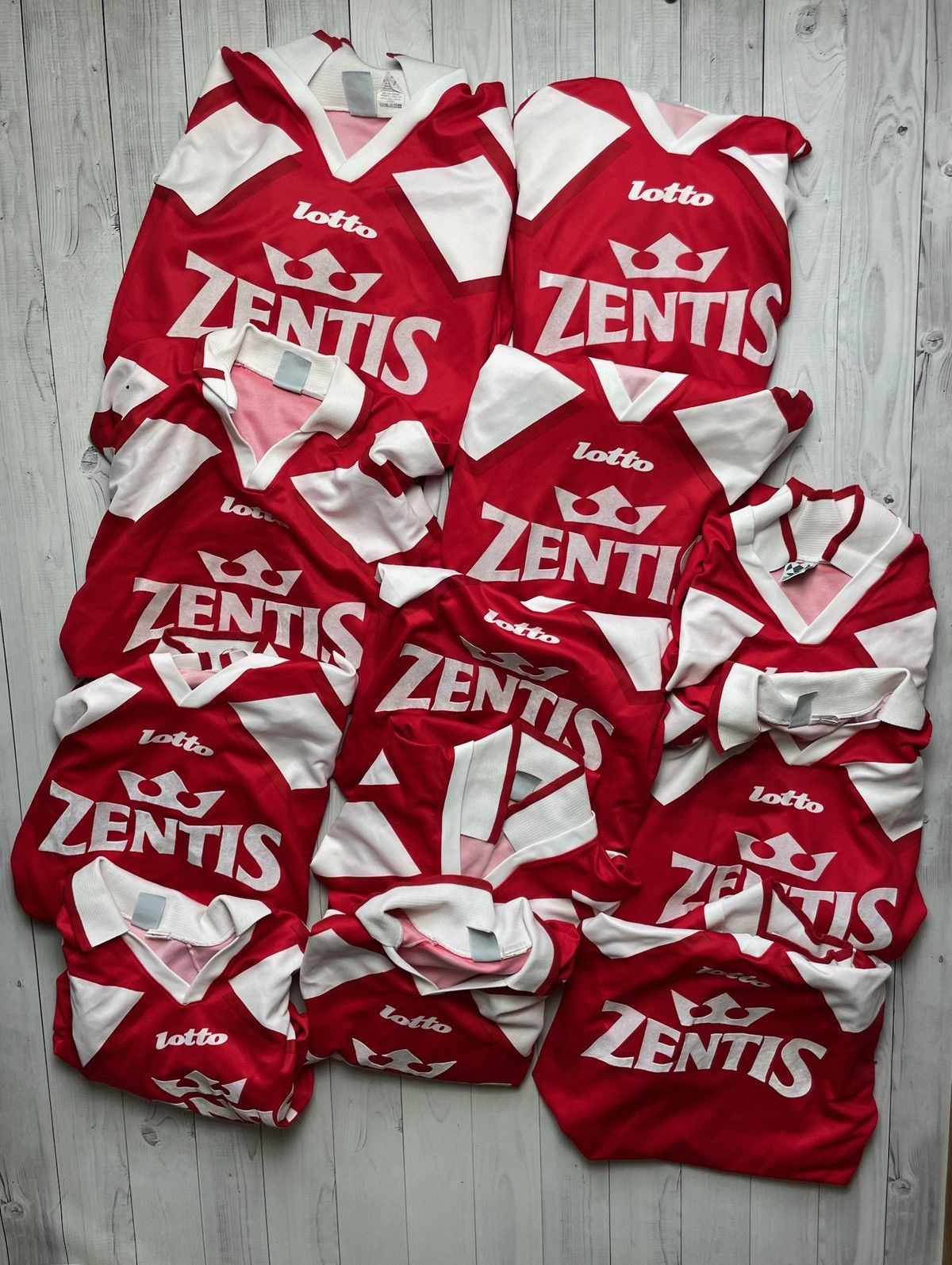 Lotto Sport 12 Jerseys Team soccer lotto size XL retro rare long sleeve Size US XL / EU 56 / 4 - 4 Thumbnail
