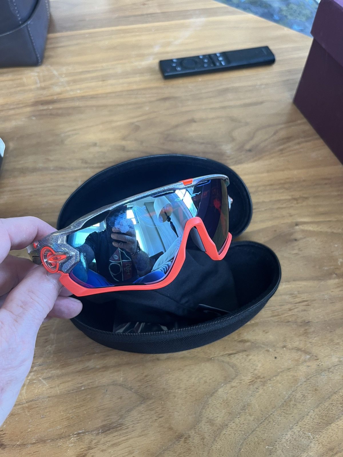 Oakley Oakley Jawbreaker in Red and Grey BNIB Size ONE SIZE - 2 Thumbnail