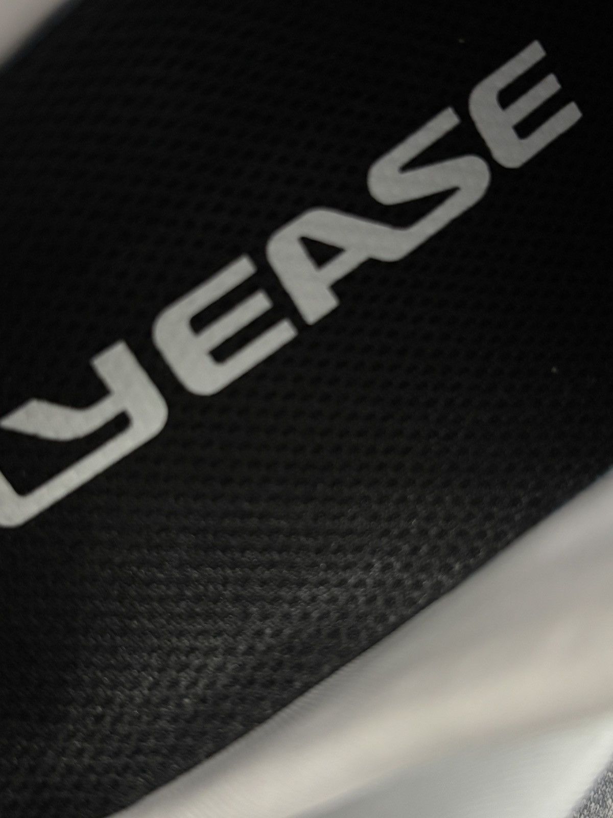 Nike Nike Womens Go FlyEase Size US 7 / IT 37 - 8 Thumbnail