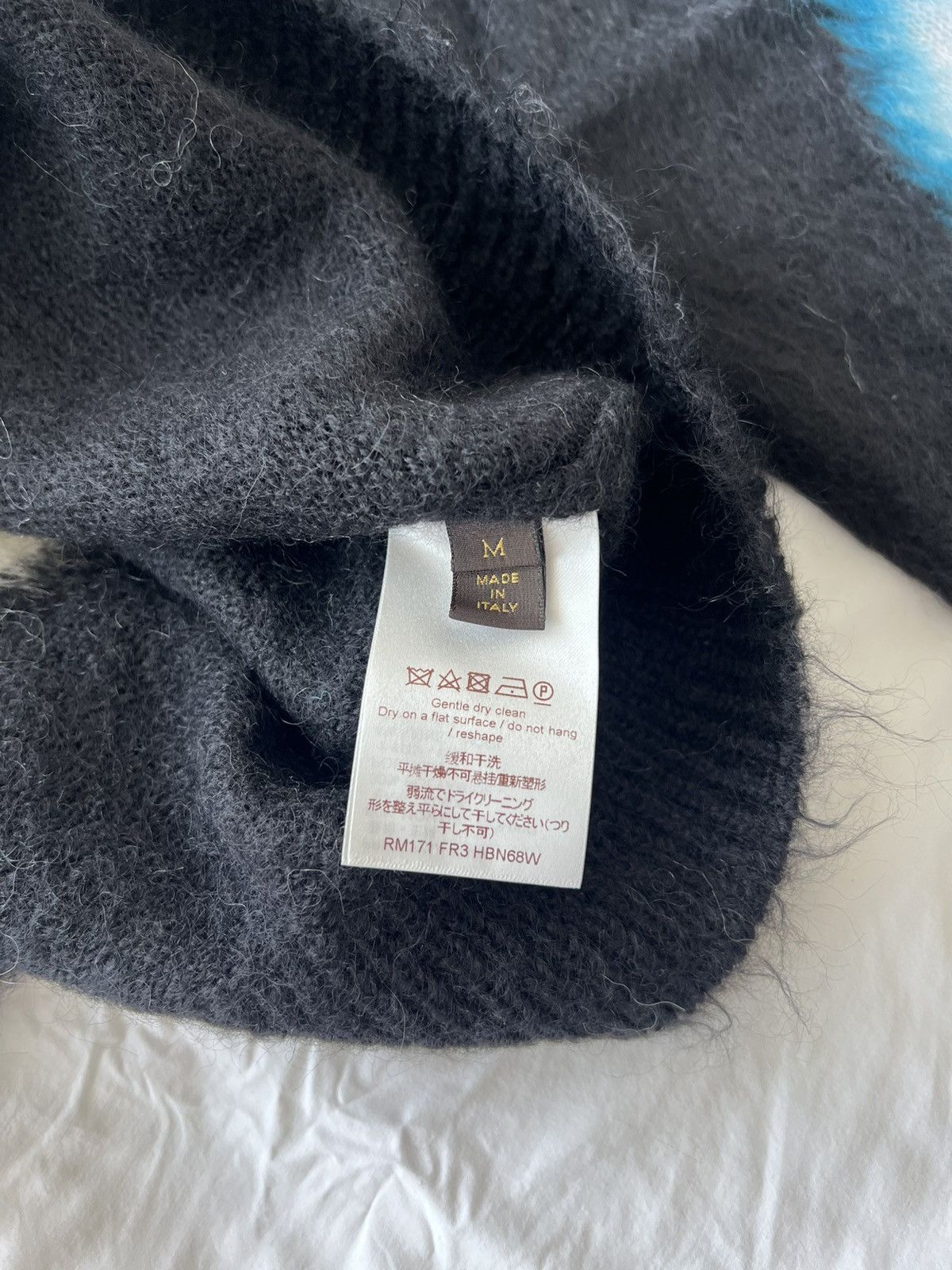 Louis Vuitton Legendary mohair knit from the SS17 runway Size US M / EU 48-50 / 2 - 5 Thumbnail