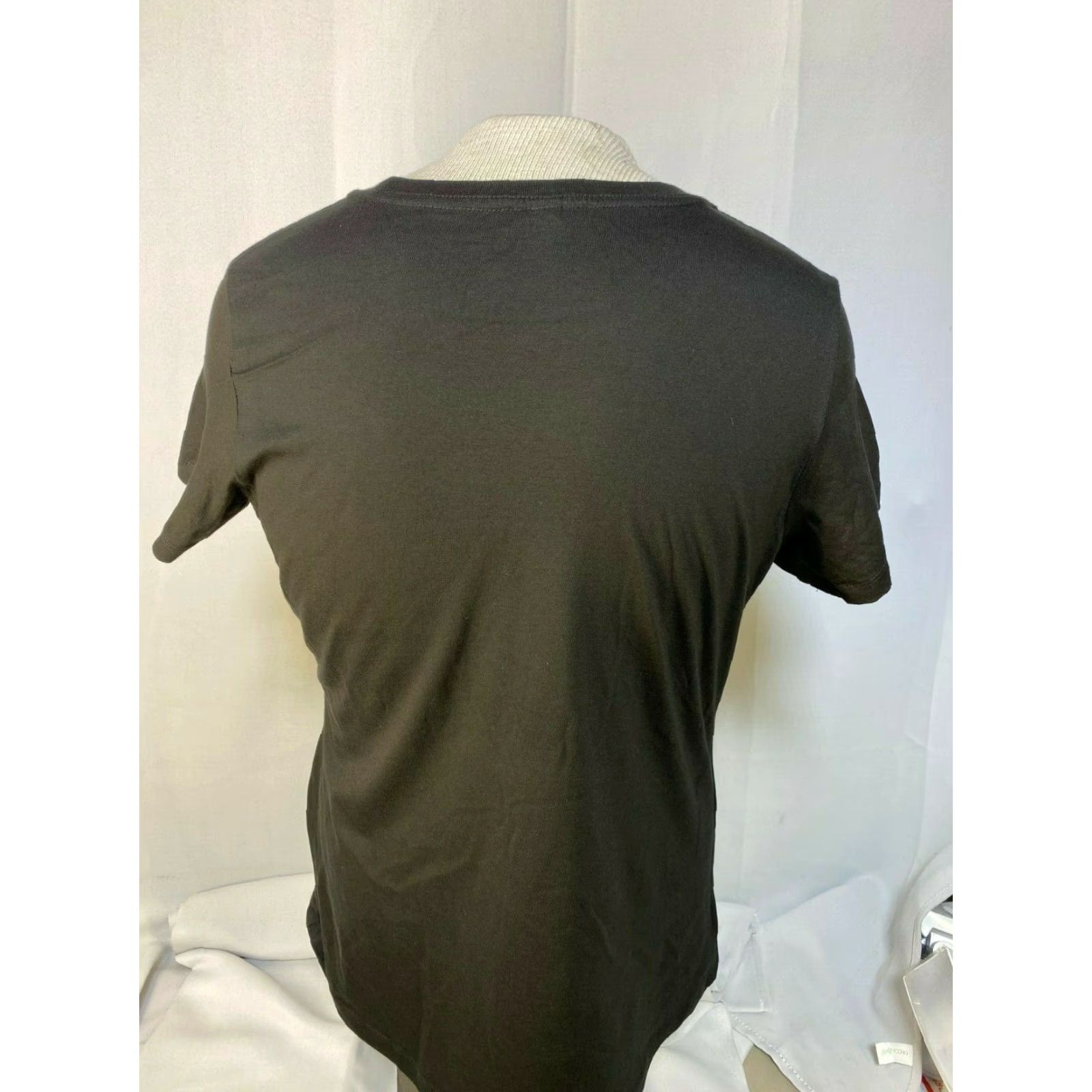 Vintage Idina Menzel T Shirt Floral Idina Menzel Floral Shirt Women XL Black Red Print 90s Concert Frozen Disney IN STOCK XL Womens Size XL / US 12-14 / IT 48-50 - 5 Thumbnail