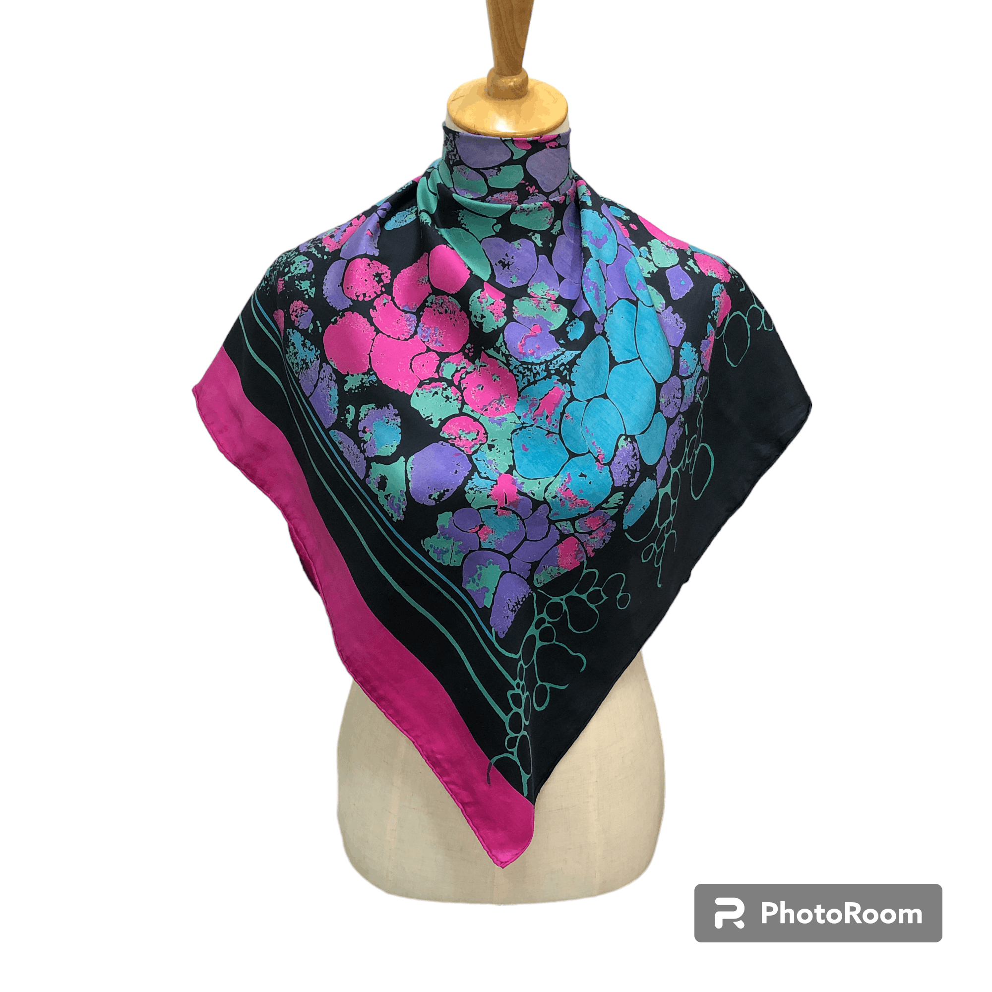 Japanese Brand Vintage Luxury Design Abstract Silk Scarf M1199 Size ONE SIZE - 1 Thumbnail