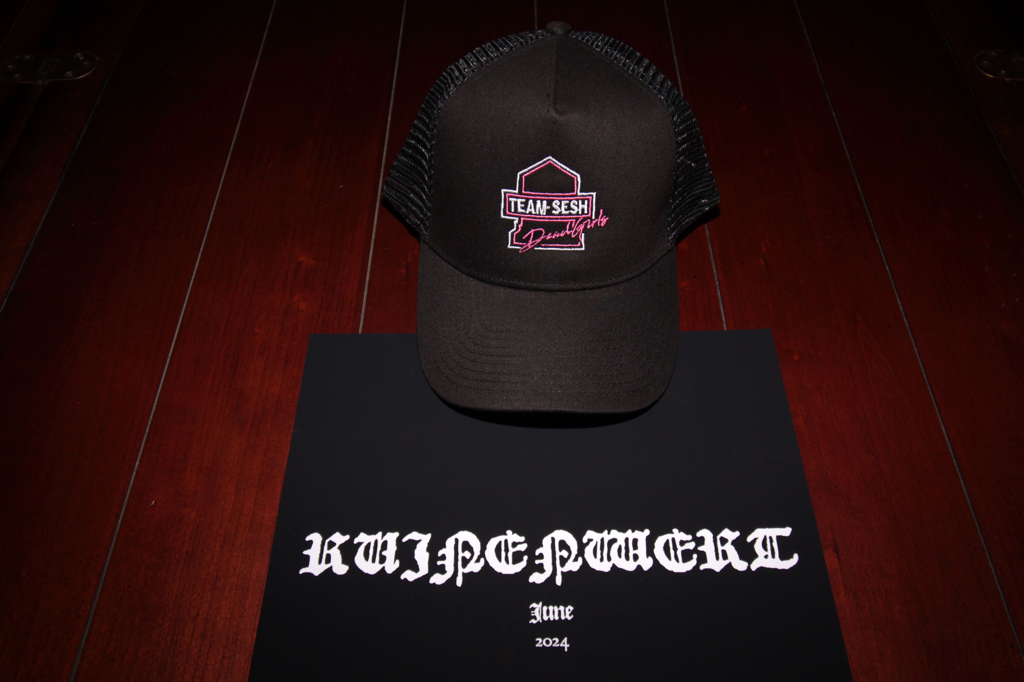 Bones × TeamSESH TeamSESH 'DeadGirls' Embroidered Trucker Hat Size ONE SIZE - 8 Thumbnail