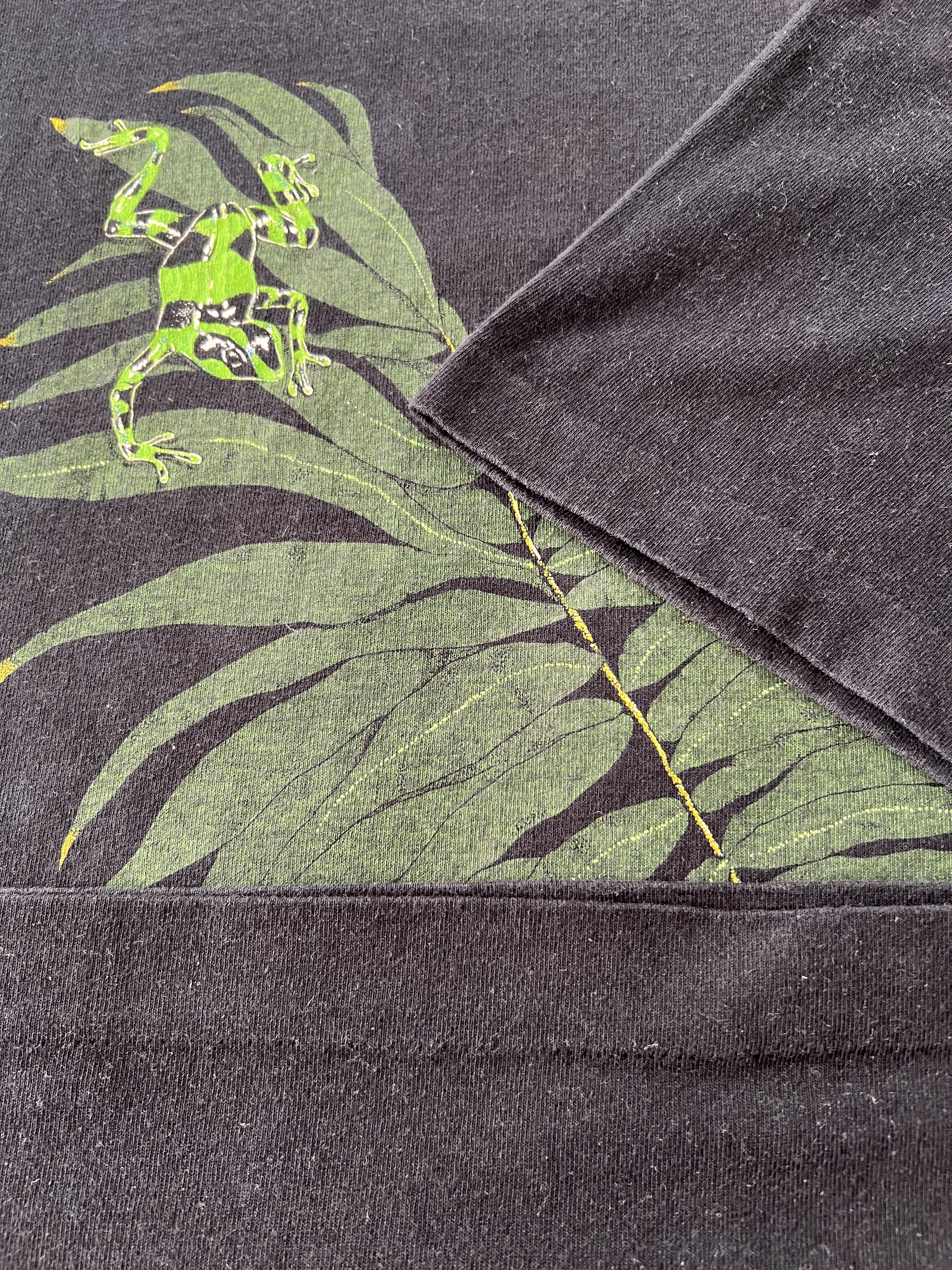 Vintage Vintage 1990 Harlequin Frog Animal Nature Black T-shirt Size US XL / EU 56 / 4 - 9 Thumbnail