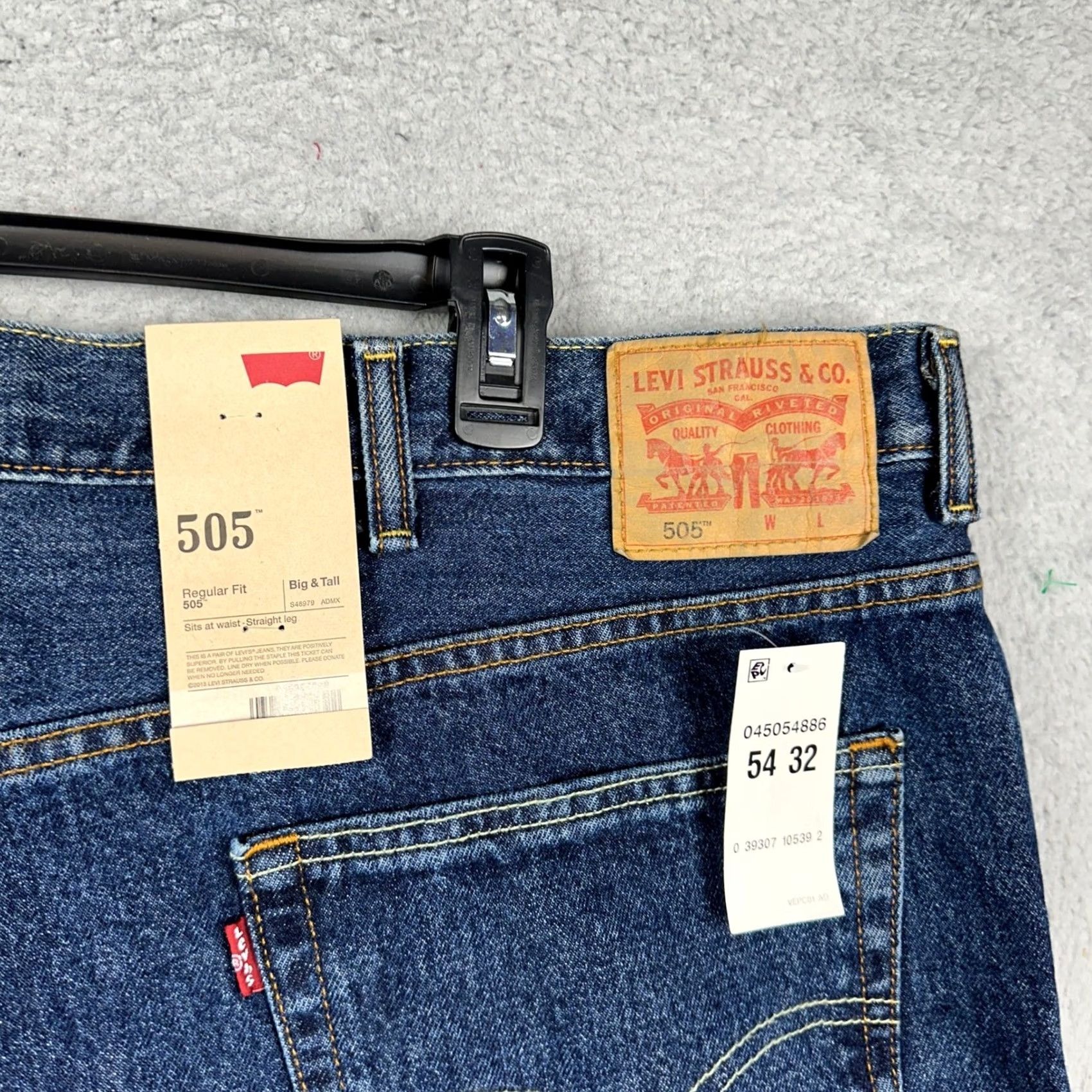 Denime VINTAGE New Levis 505 Mens 54X32 Big Tall Jeans Straight Regular Fit Blue 5 Pocket Denim Size US 38 / EU 54 - 4 Thumbnail