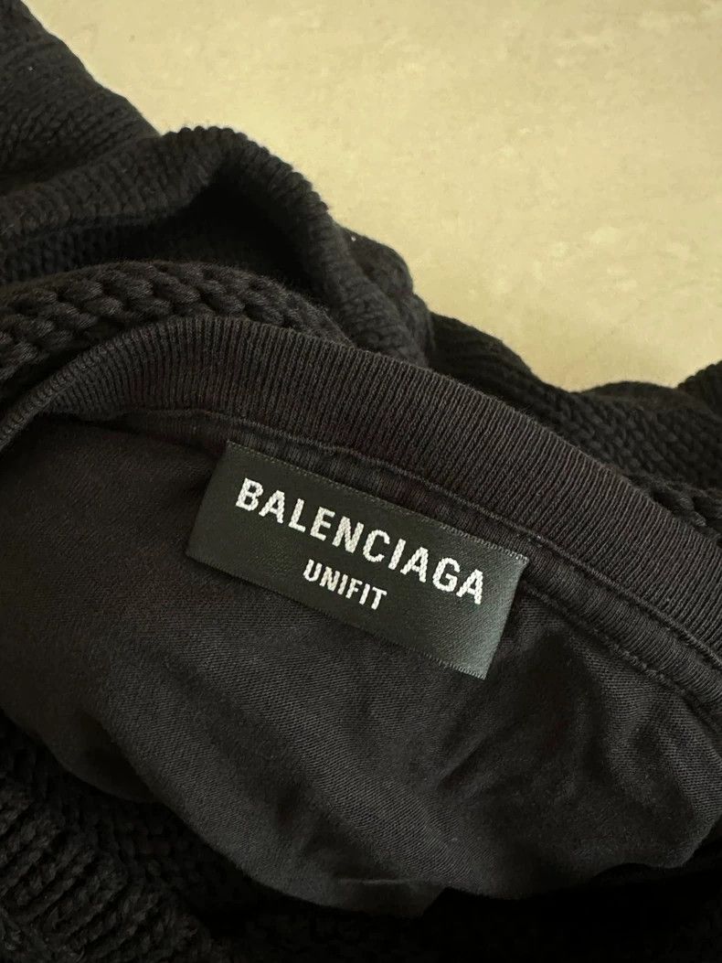 Balenciaga Balenciaga Ripped Hooded Show hoodie 2502-Nextarrow Size US XS / EU 42 / 0 - 7 Thumbnail