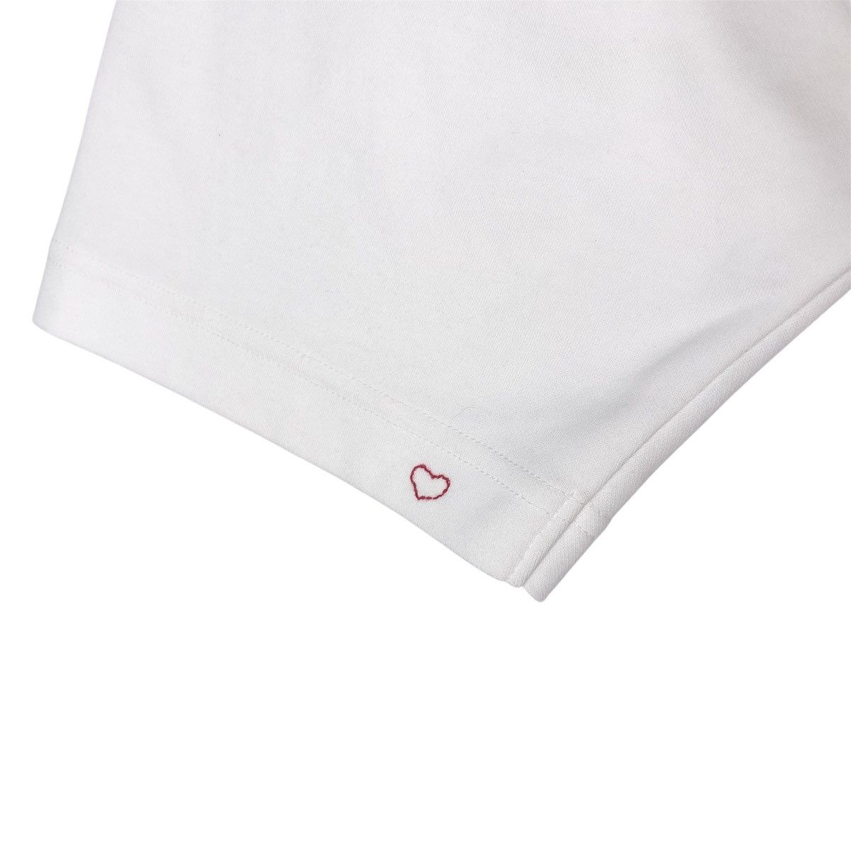 Uniqlo Uniqlo Carpe Kisses Back Graphic T-Shirt Size US M / EU 48-50 / 2 - 4 Thumbnail