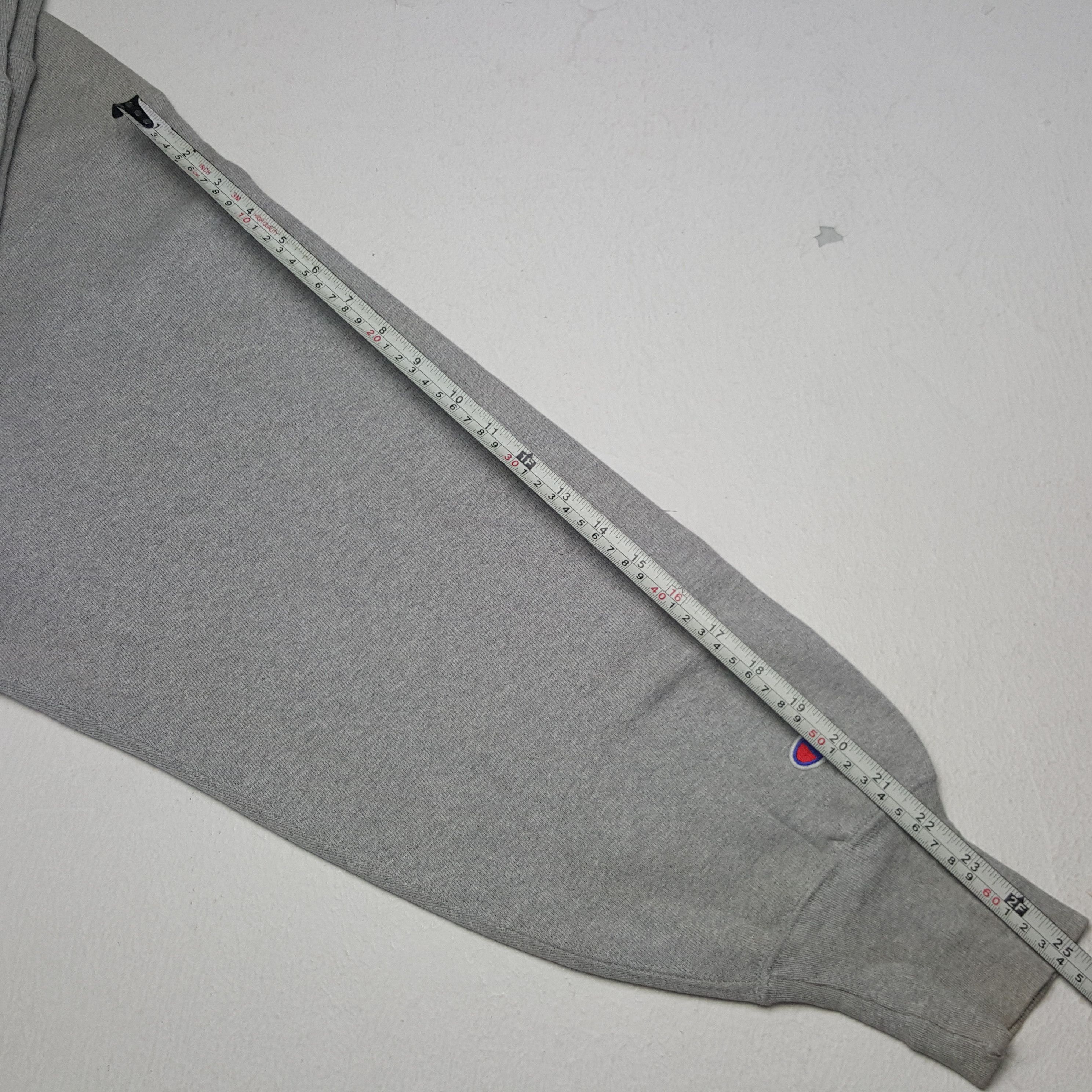 Champion × Vintage Vintage Champions Red Spell Out Sweatshirt Size US L / EU 52-54 / 3 - 6 Thumbnail