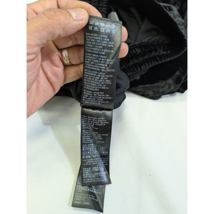 Balenciaga o1rshd1 Baggy Pants BB Paris Icon Shiny Velvet in Black Size US 28 / EU 44 - 15 Thumbnail