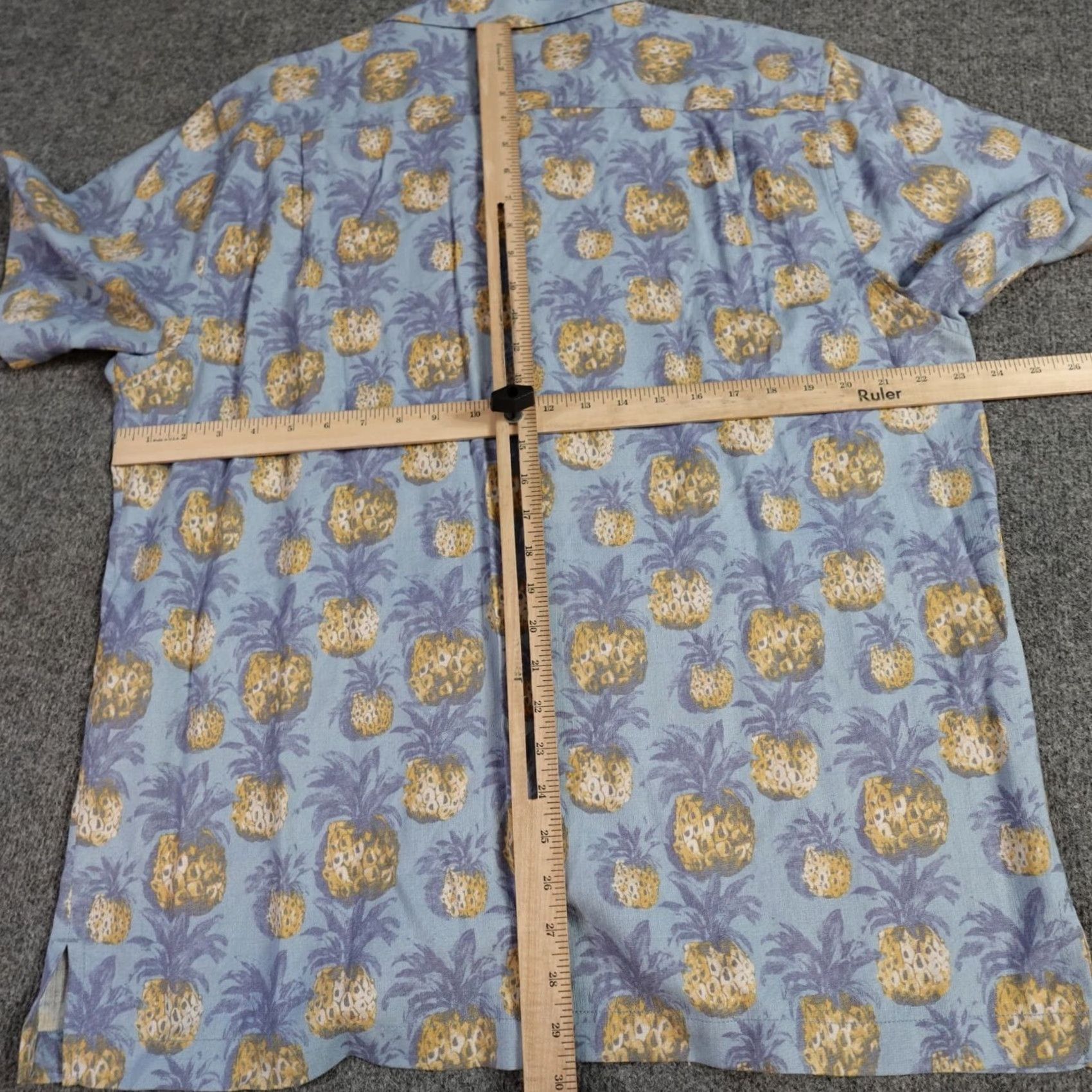 Tommy Bahama Tommy Bahama Shirt Men Short Sleeve Silk Blue Pineapple Print Collared Button-Up L Blue Pineapple Print Silk Shirt Mens Size US L / EU 52-54 / 3 - 4 Thumbnail