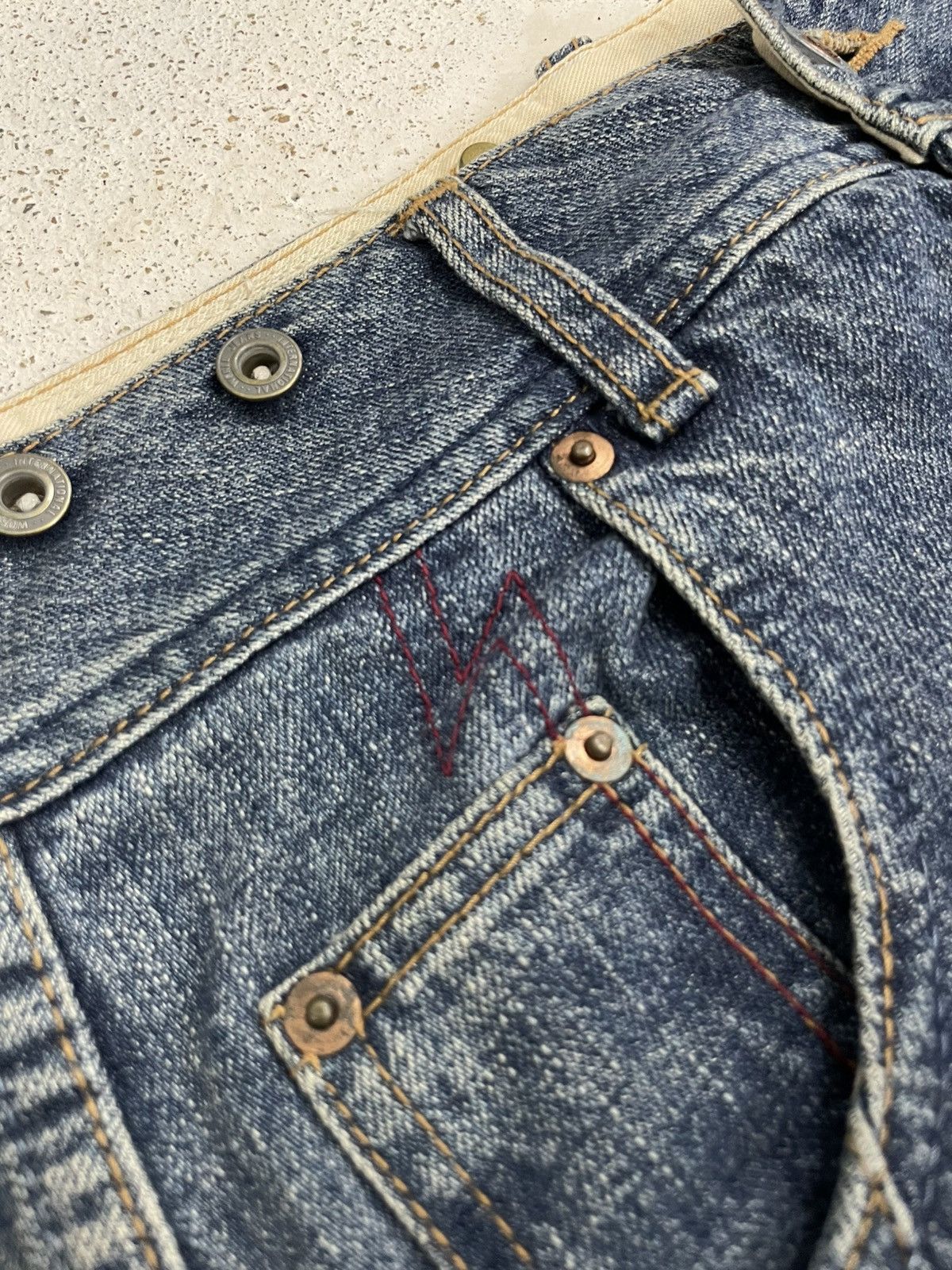 Japanese Brand Heart Jeans Buckle Back Fold Denim Whisker Size US 29 - 9 Thumbnail