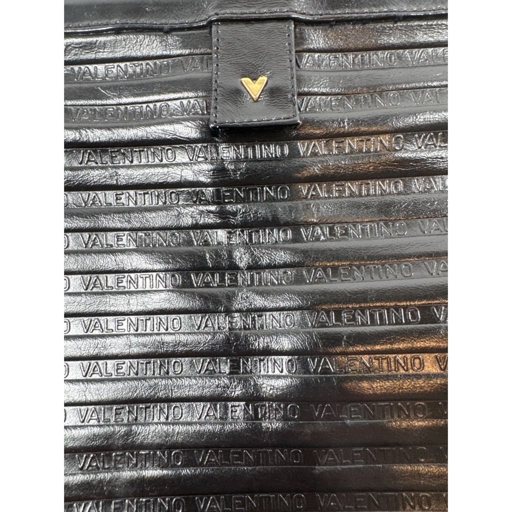 Valentino Vintage Mario Valentino Black Embossed Leather Clutch Size ONE SIZE - 8 Thumbnail