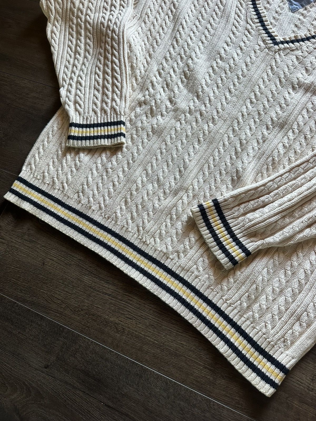 Tommy Hilfiger Vintage Tommy Hilfiger Knit Sweater Beige Size US XL / EU 56 / 4 - 6 Thumbnail