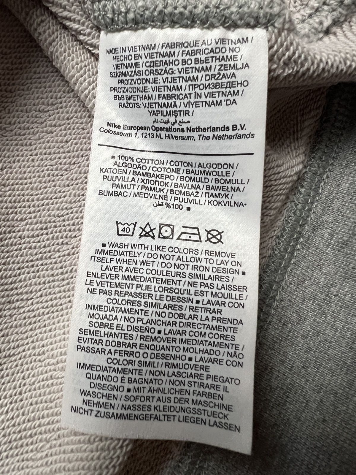 Nike Vintage Crewneck Nike boxy baby swoosh y2k fits logo USA 🇺🇸 Size US S / EU 44-46 / 1 - 7 Thumbnail