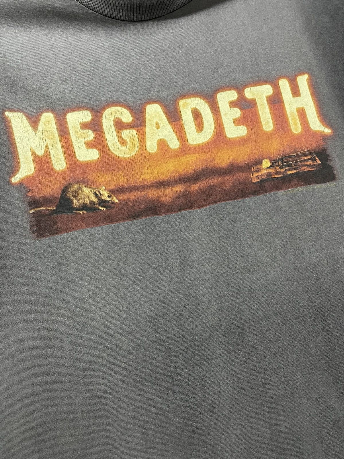 Band Tees Vintage 90s Original Megadeth Rock Band Tour Rat Faded Tee Size US L / EU 52-54 / 3 - 6 Thumbnail