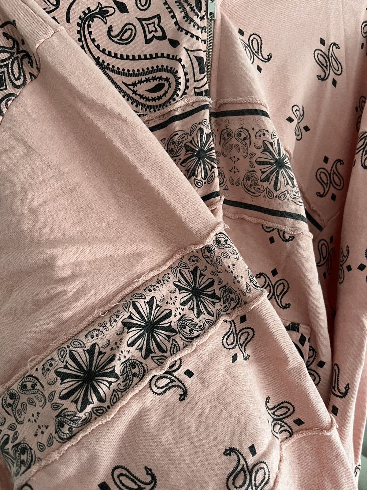 Jaded London BNWT JADED LONDON PINK BANDANA PAISLEY ZIP HOODIE Size US L / EU 52-54 / 3 - 6 Thumbnail