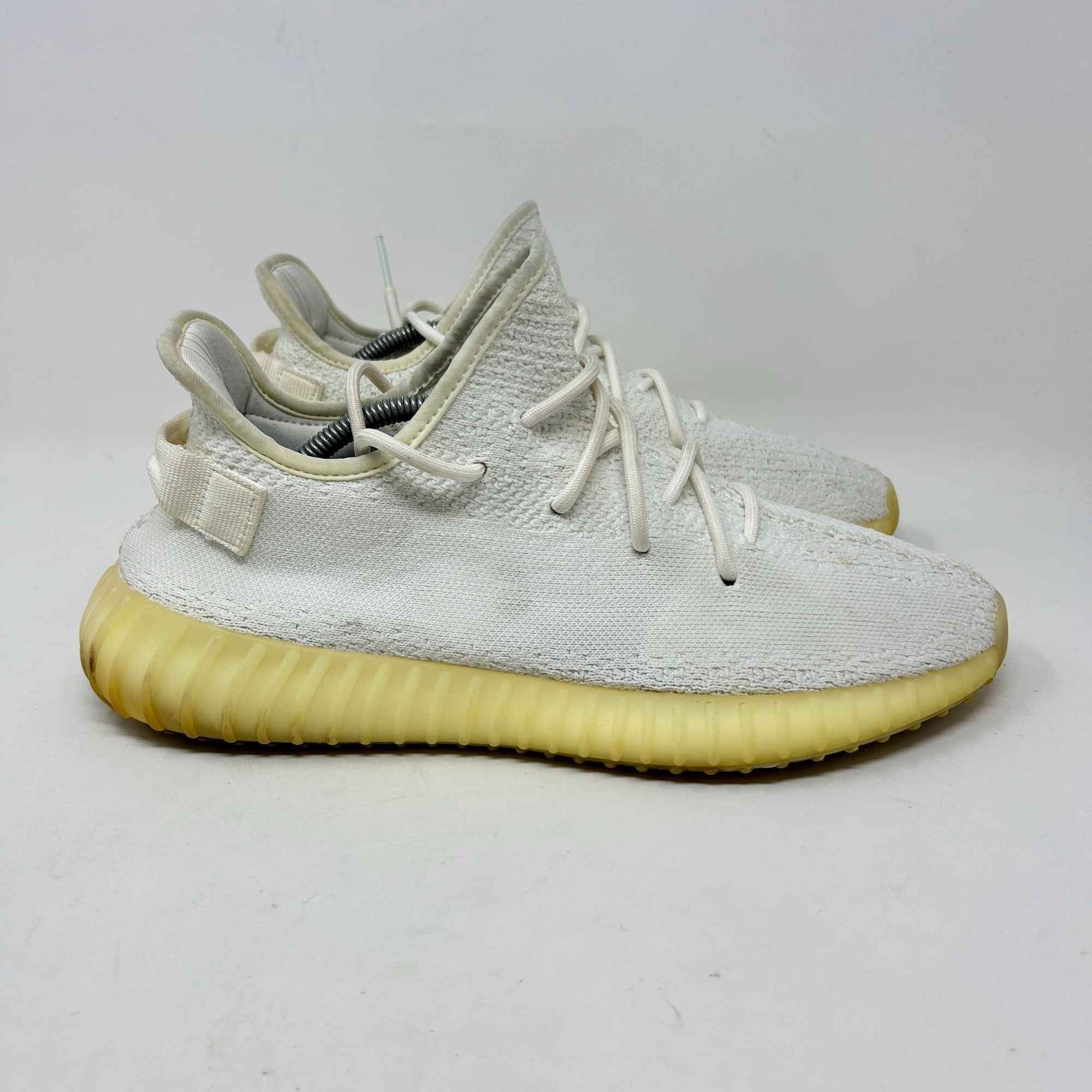 Adidas Adidas Yeezy Boost 350 V2 Cream Triple White Men's 11.5 Size US 11.5 / EU 44-45 - 3 Thumbnail