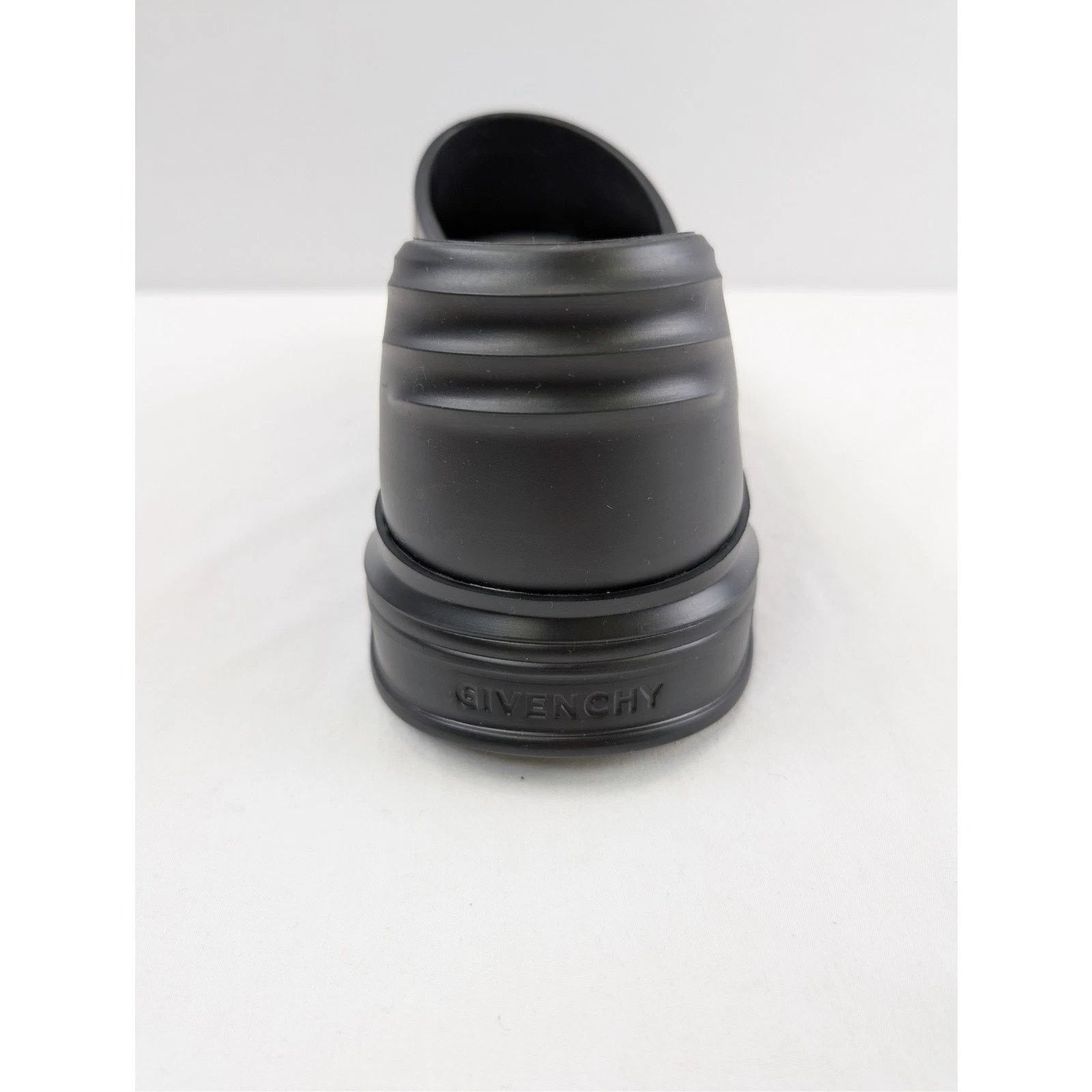 Givenchy o1rshd1 Q:5 / Marshmallow Sandals in Black Size US 9 / IT 39 - 13 Thumbnail