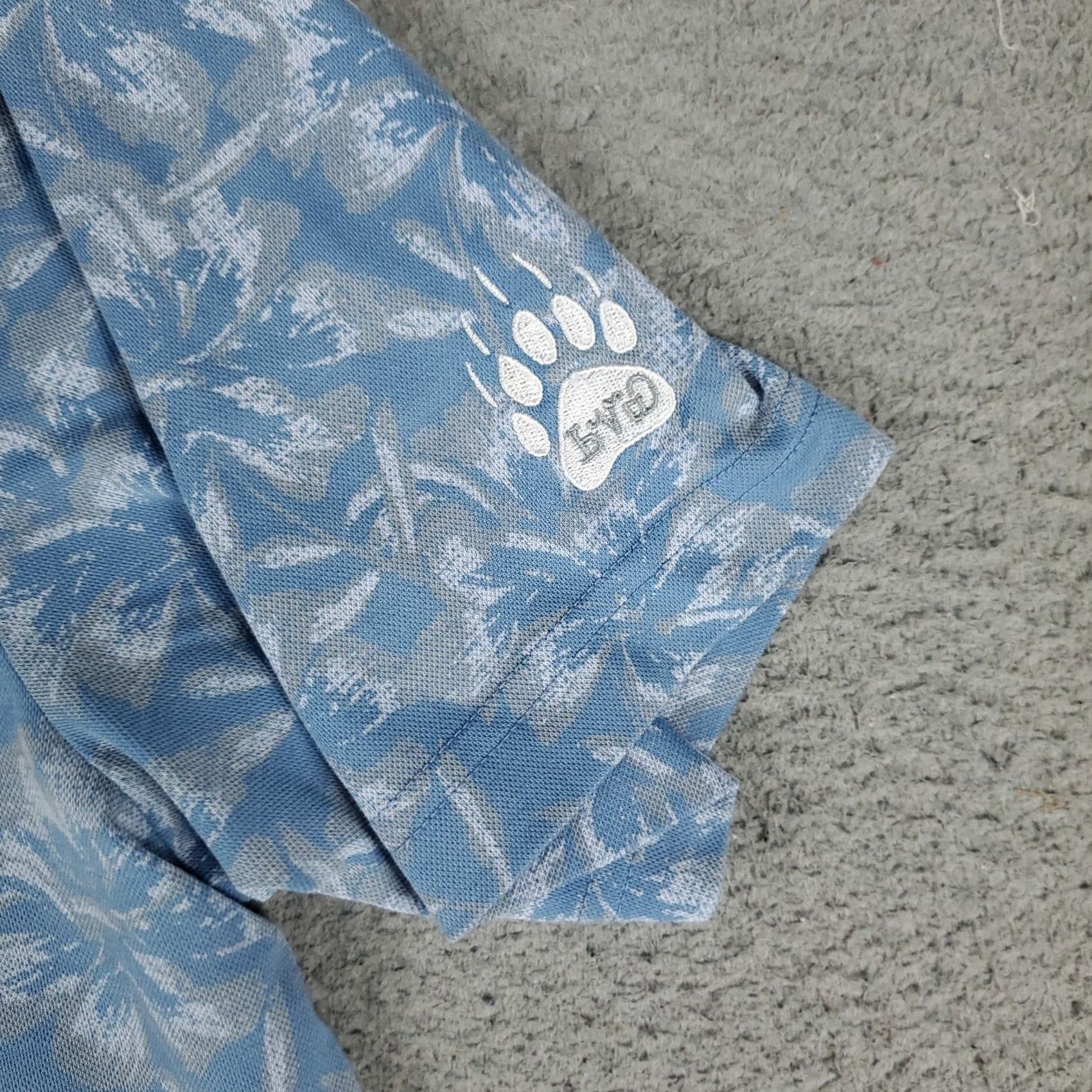 TravisMathew Travis Mathew Polo Shirt Mens Size Large Blue Floral Golf Casual Short Sleeve Shirt Size US L / EU 52-54 / 3 - 3 Thumbnail