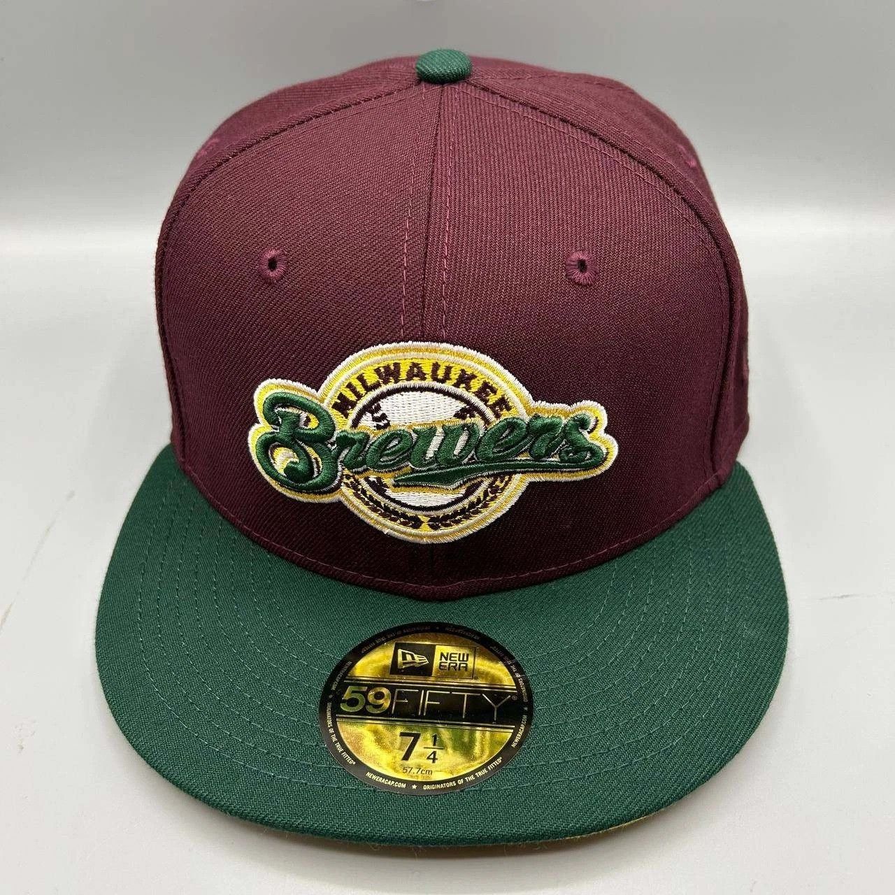 New Era Milwaukee Brewers Hat Men 7 1/4 Red Green MLB Fitted Cap New Size ONE SIZE - 1 Thumbnail
