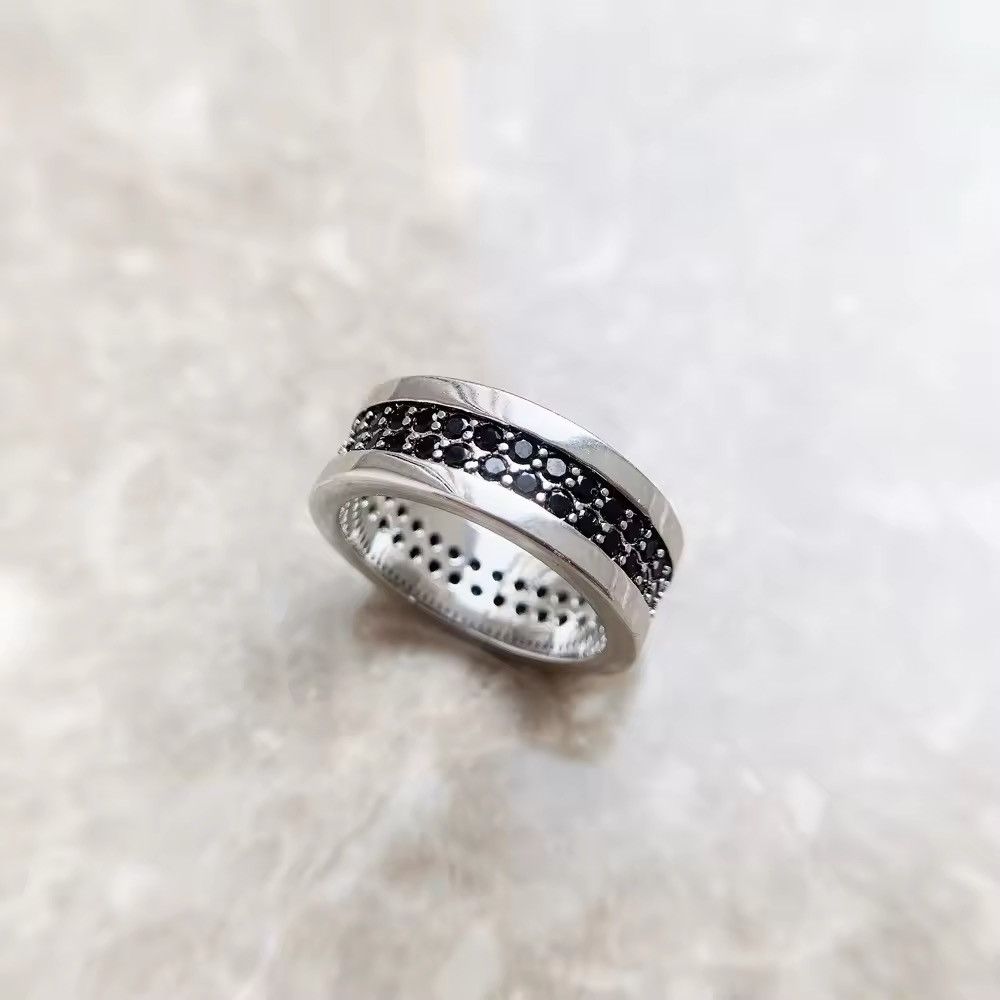 Vintage Classic Black Zirconia Band Ring (size 7-9) Size ONE SIZE - 3 Thumbnail