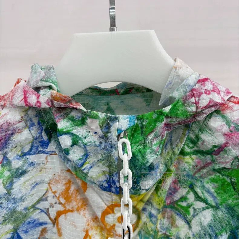 Louis Vuitton Louis Vuitton Crayon doodle logo assault jacket Size US S / EU 44-46 / 1 - 3 Thumbnail