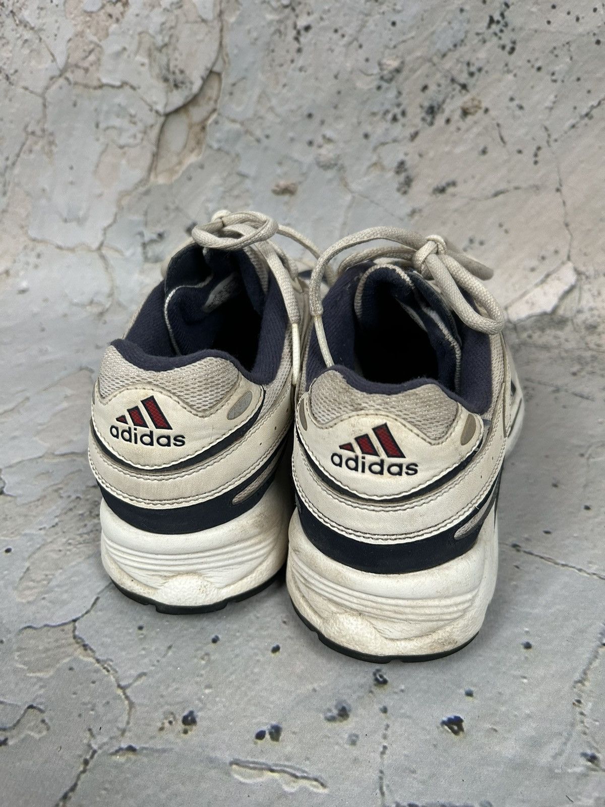 Adidas Vintage Adidas Ozweego 90s Sneakers Running Shoes Retro Hype Size US 7 / EU 40 - 7 Thumbnail