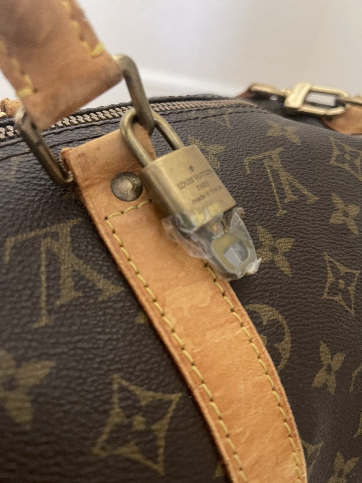 Louis Vuitton Louis Vuitton Keepall 50 Monogram Canvas Bag w/ Strap Lock Size ONE SIZE - 3 Thumbnail
