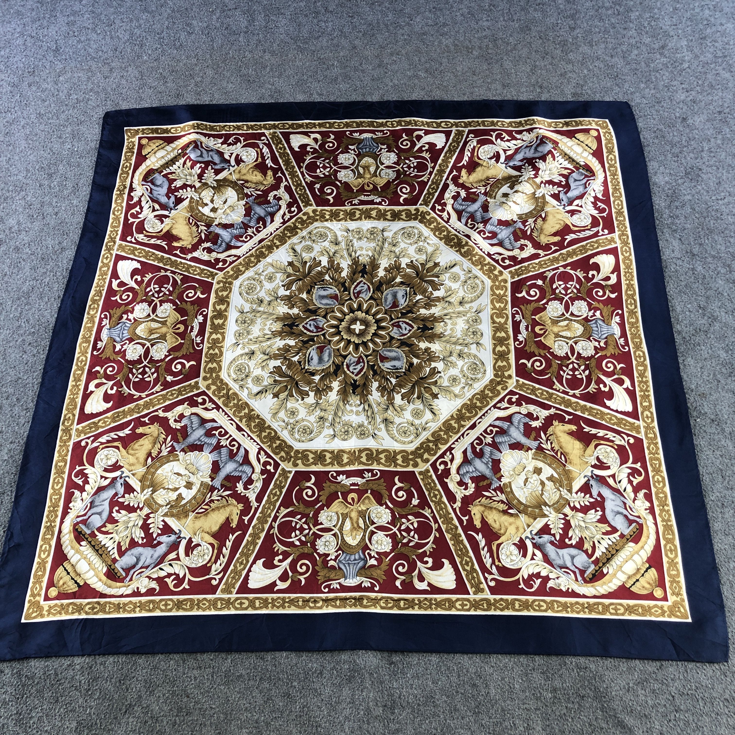 Vintage Vintage Luxury Baroque Silk Scarf M1303 Size ONE SIZE - 2 Thumbnail