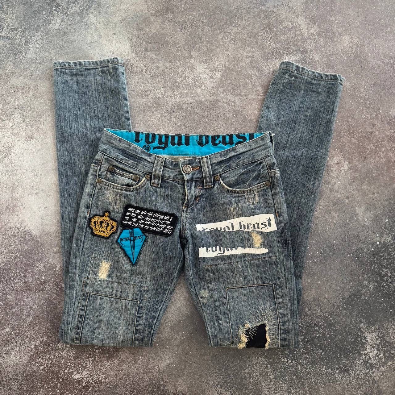 Hysteric Glamour Royal Beast Vintage Low Rise Y2K Patchwork Washed Jeans Size 27" / US 4 / IT 40 - 1 Thumbnail