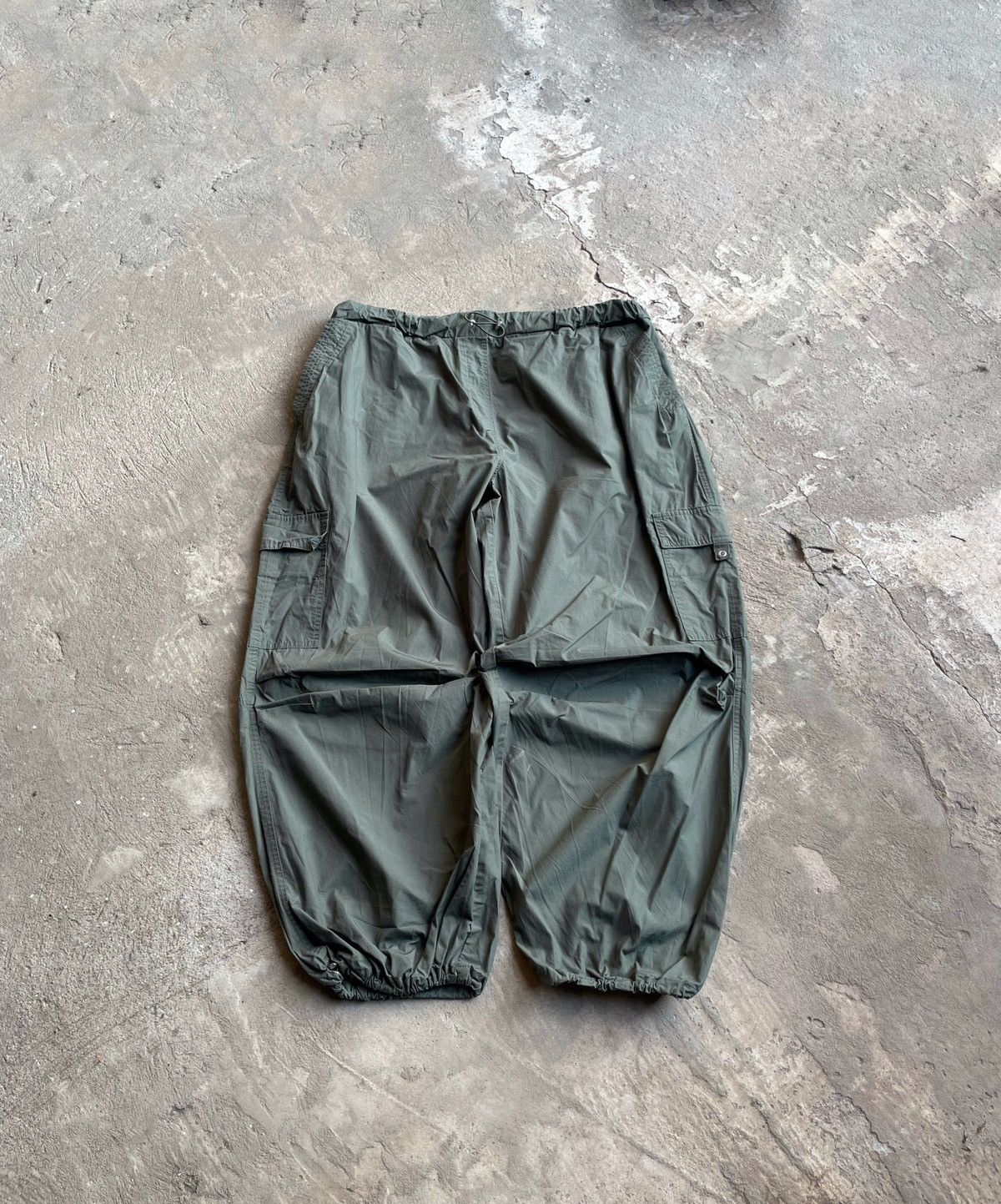 Vintage Vintage Japanese Wide Baggy Parachute Pants Y2K Size US 36 / EU 52 - 1 Thumbnail