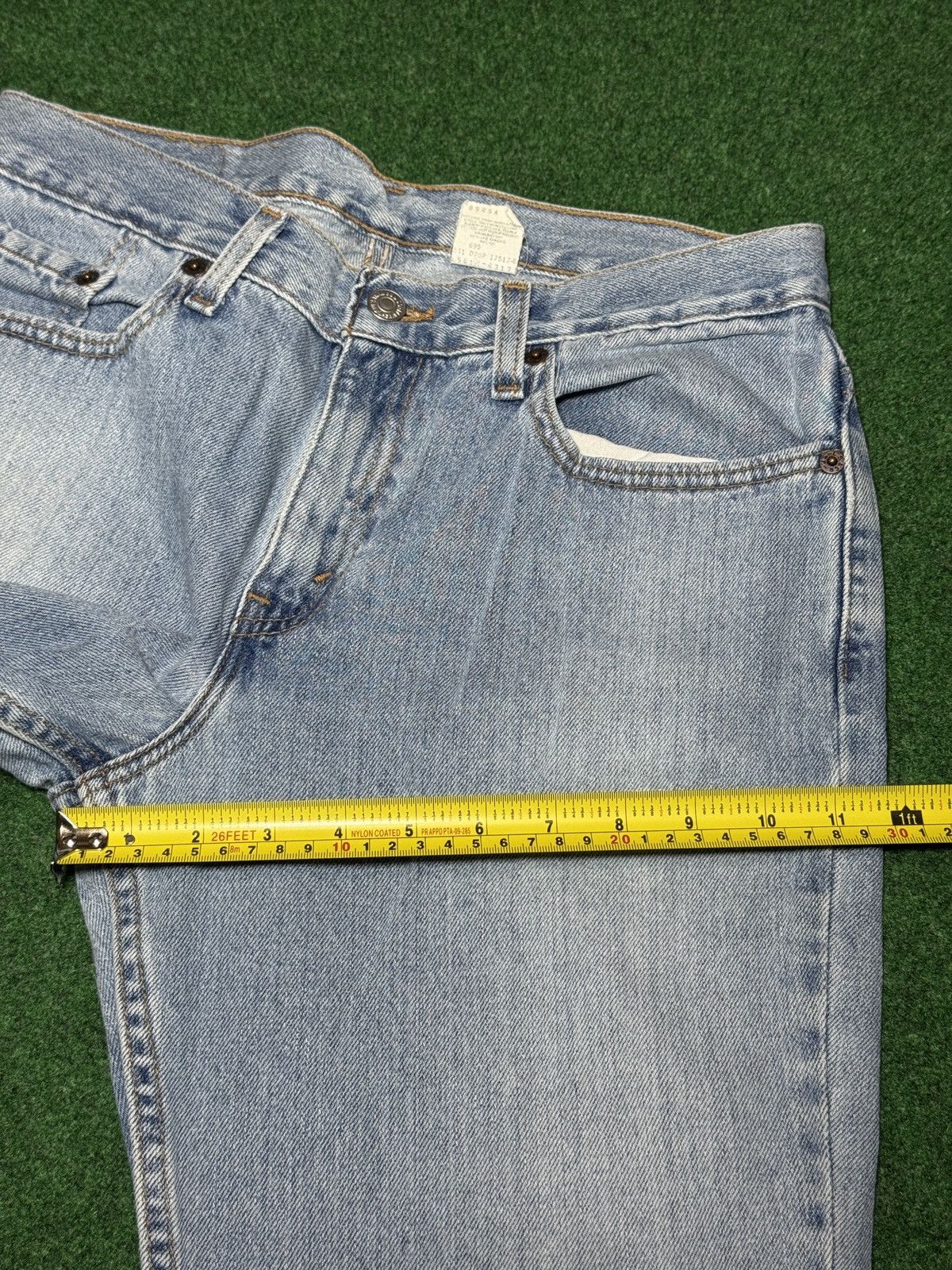 Levi's Vintage Clothing Levis 515 Bootcut Low Rise 10 30x30 Light Wash Y2K Jeans Size 30" / US 8 / IT 44 - 10 Thumbnail