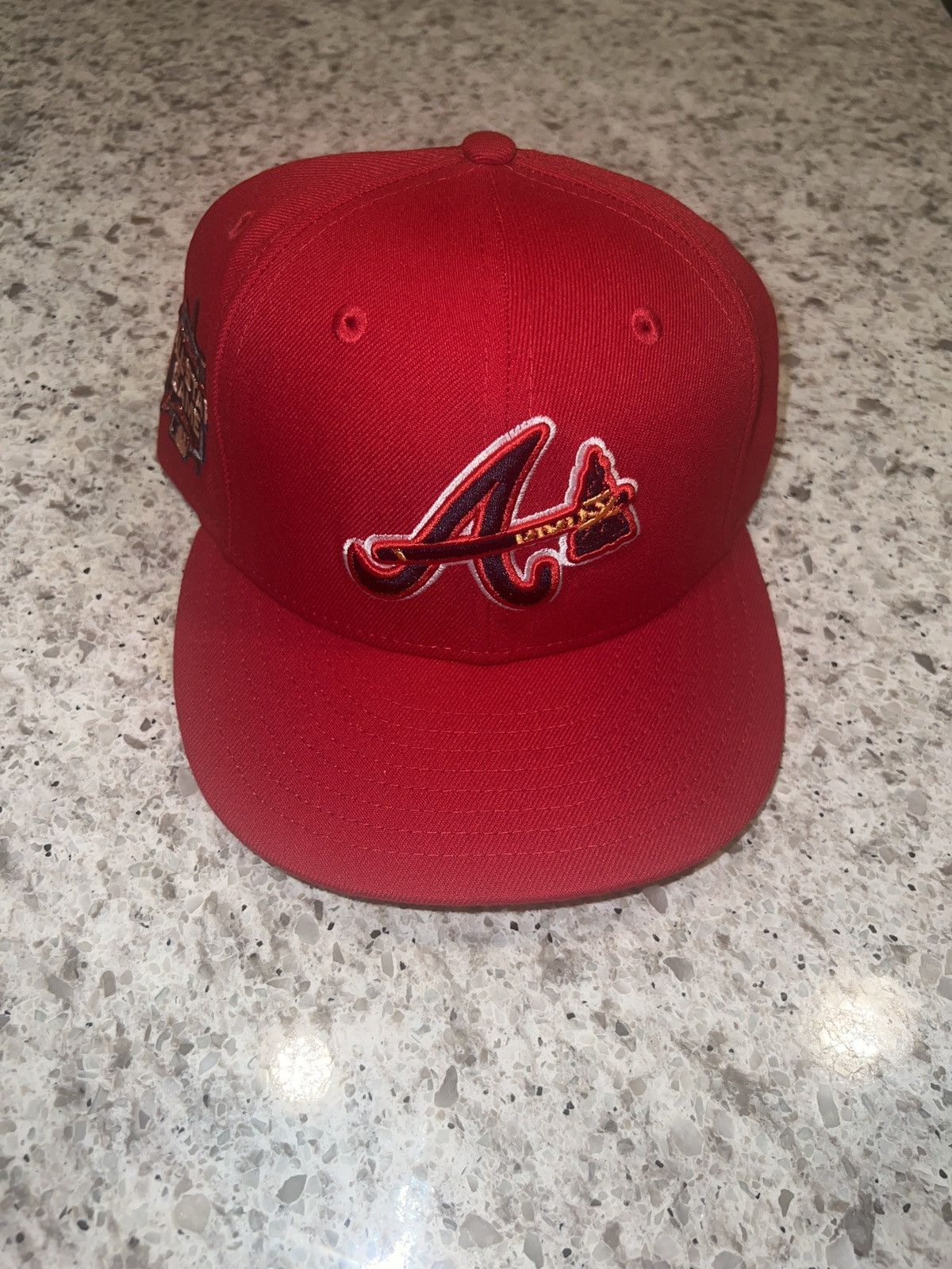 image of Atlanta Braves Hat Club Very Find 7 1/8 in Red, Men's