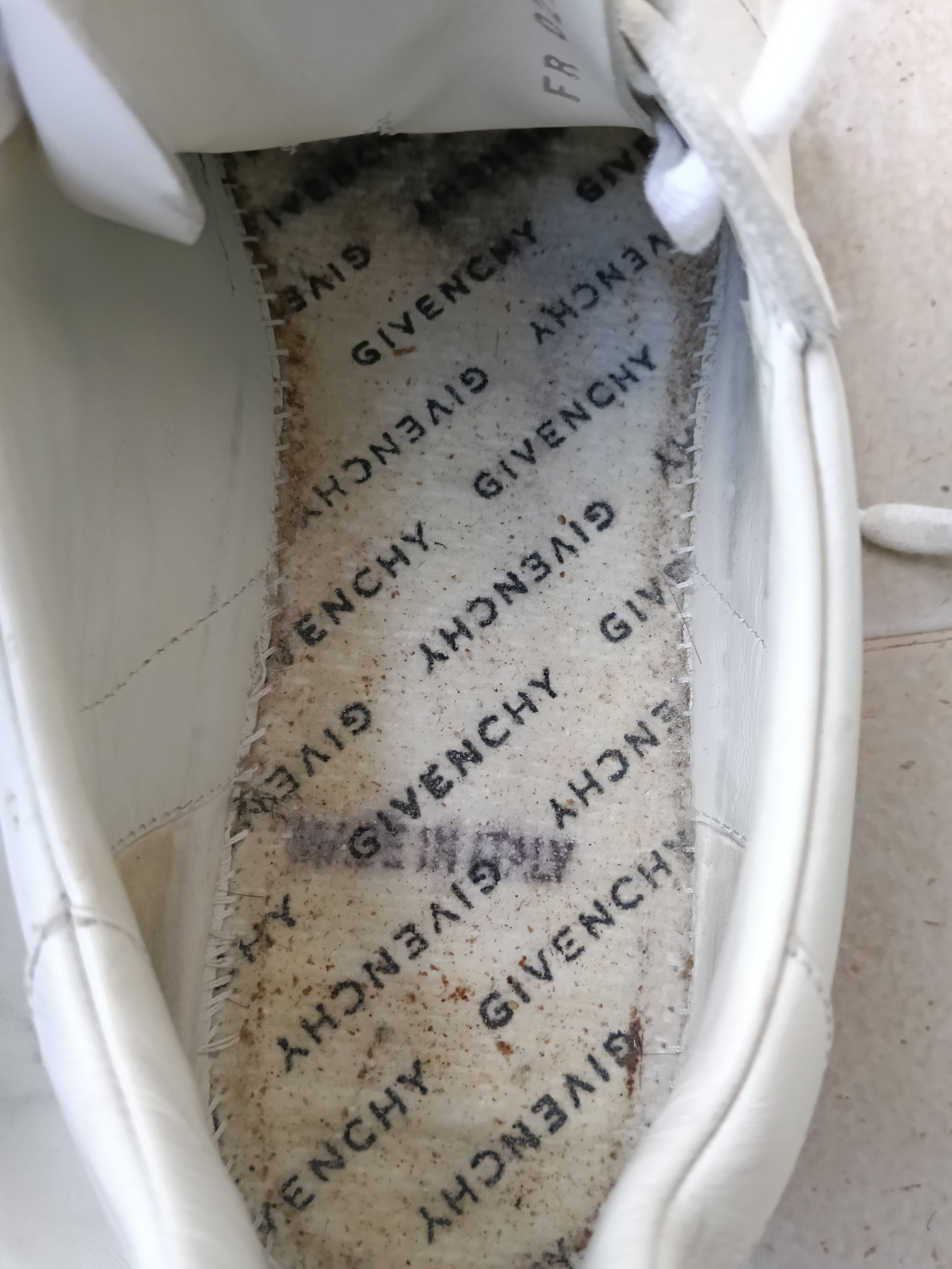 Givenchy Givenchy town leather sneakers Size US 8 / EU 41 - 25 Thumbnail