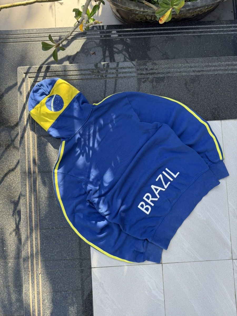 Adidas 90’s ADIDAS BRAZIL RARE MULTI LOGO RETRO VINTAGE HOODIE Size US M / EU 48-50 / 2 - 3 Thumbnail