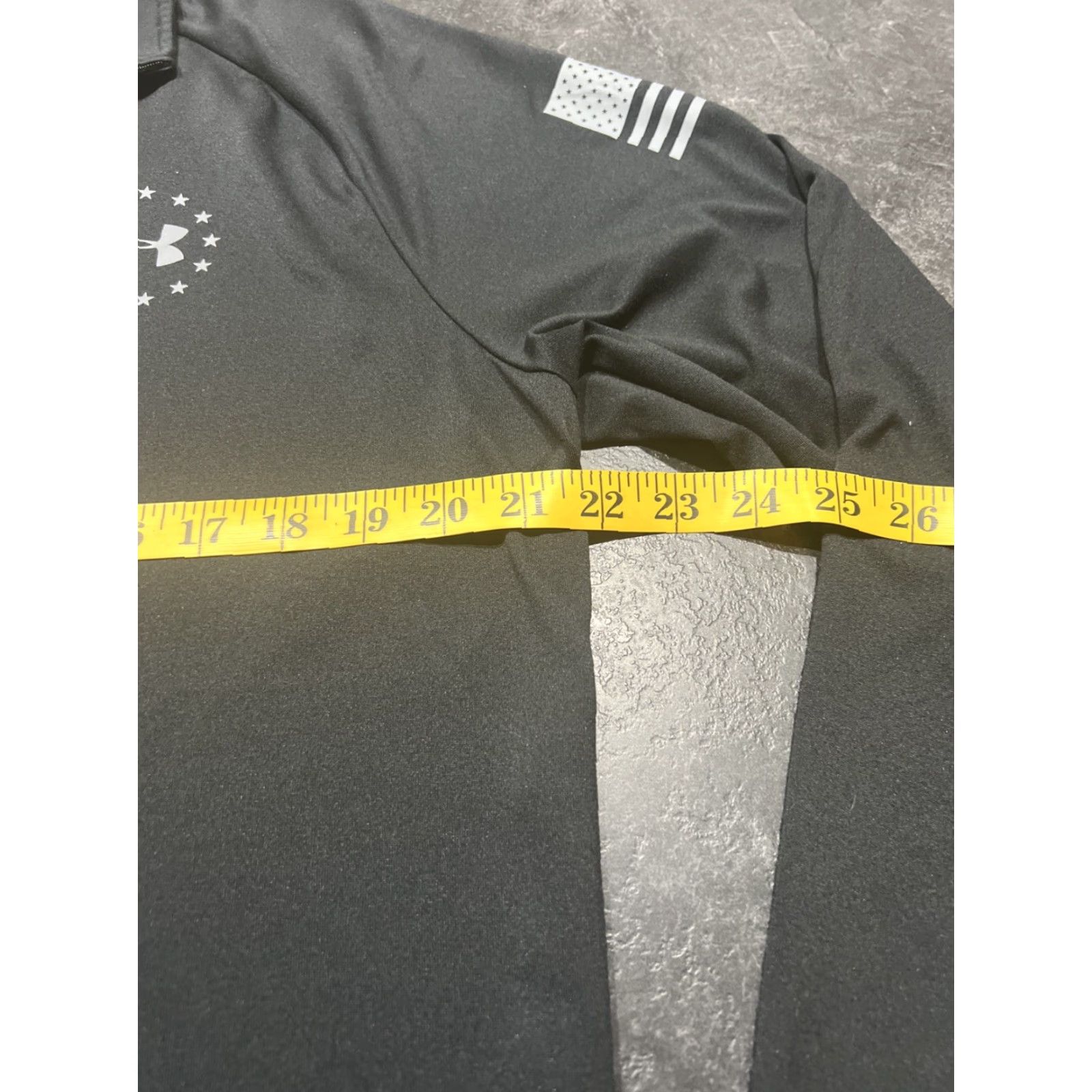 Under Armour Under Armour HeatGear Quarter Zip Athletic Shirt L Men Black Long Sleeve Activewear Mens Size US L / EU 52-54 / 3 - 7 Thumbnail
