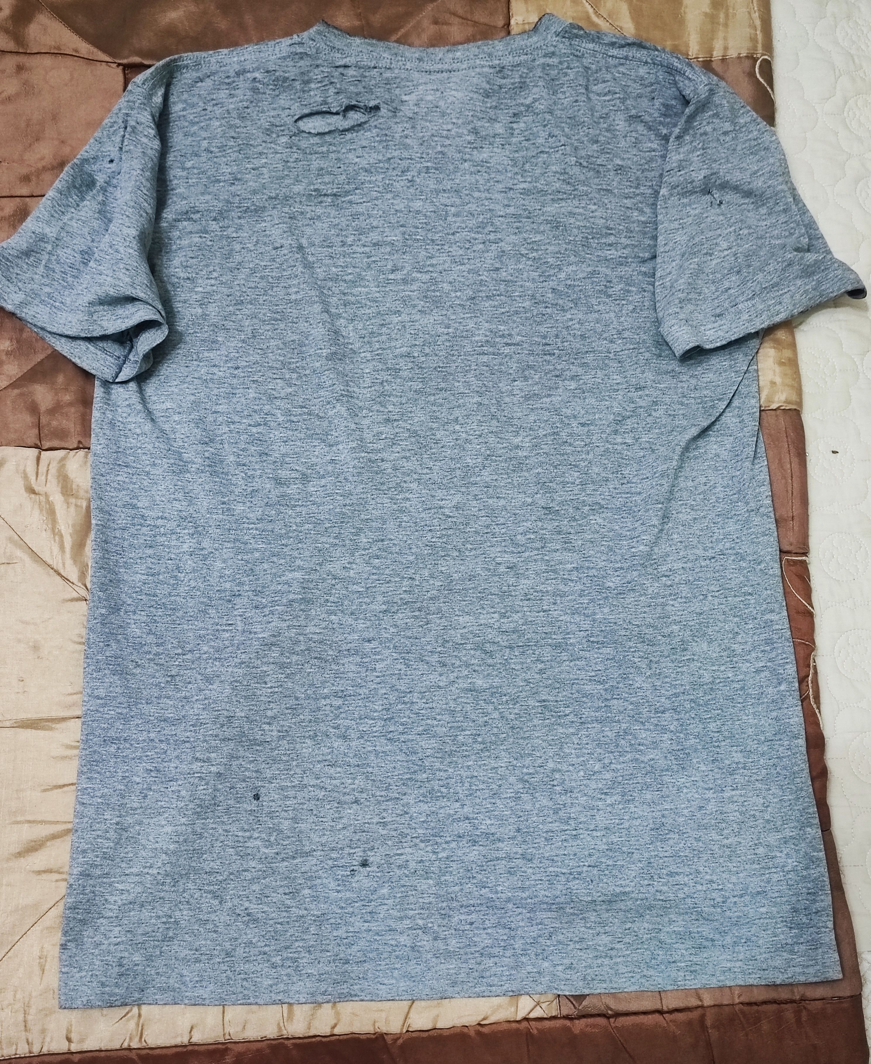 Vintage Vintage Thrashed Distressed Reebok Big Logo T-Shirt Size US M / EU 48-50 / 2 - 2 Thumbnail